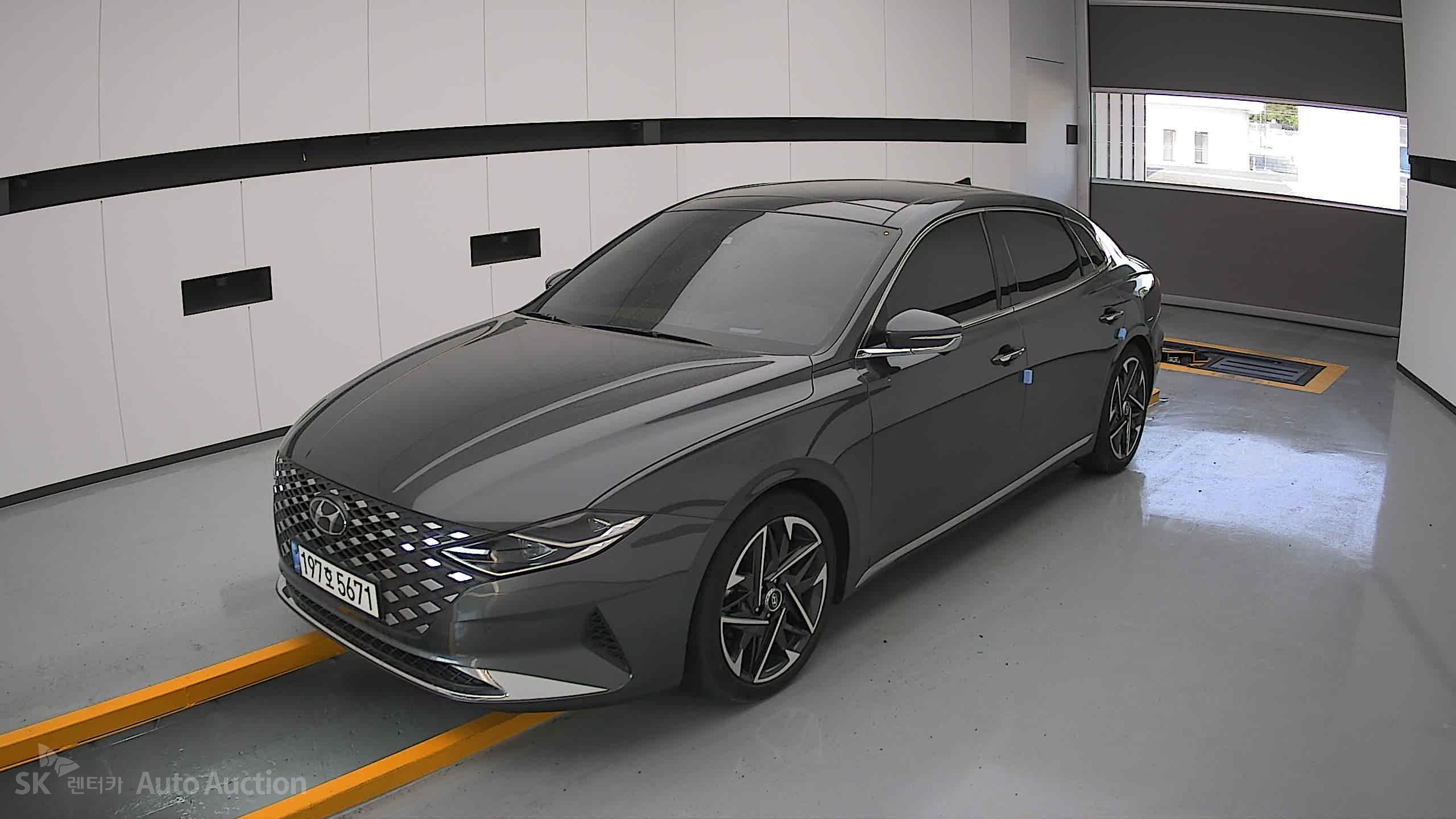 2022 - hyundai grandeur