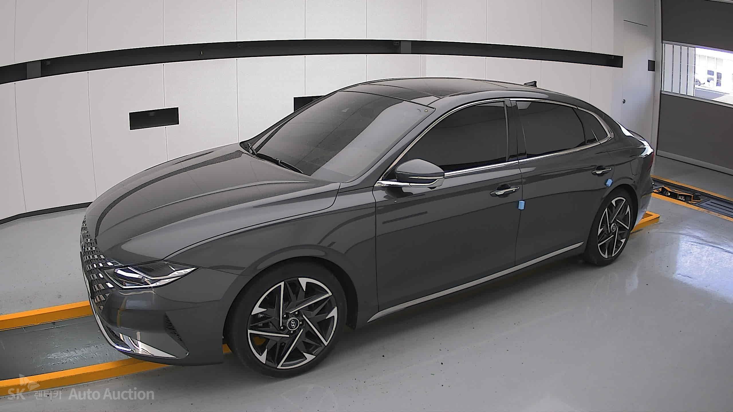 2022 - hyundai grandeur