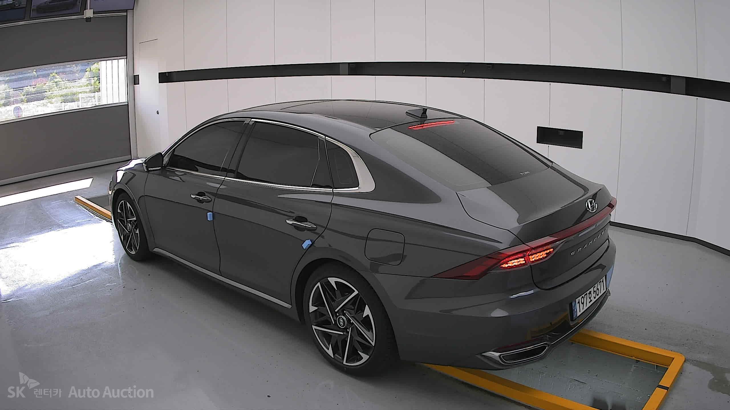 2022 - hyundai grandeur