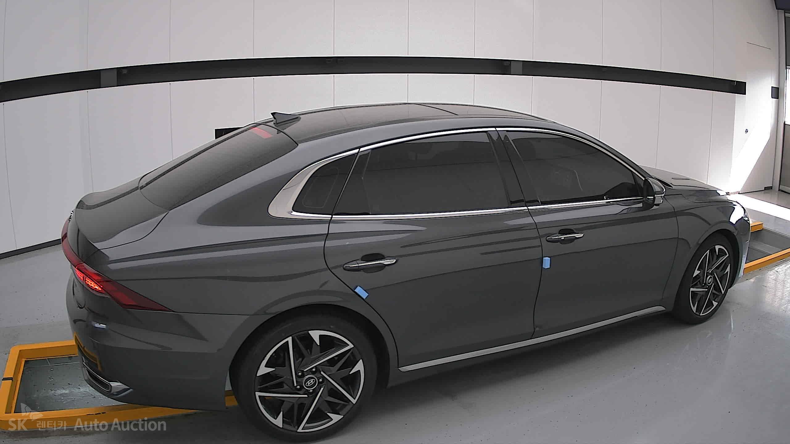 2022 - hyundai grandeur