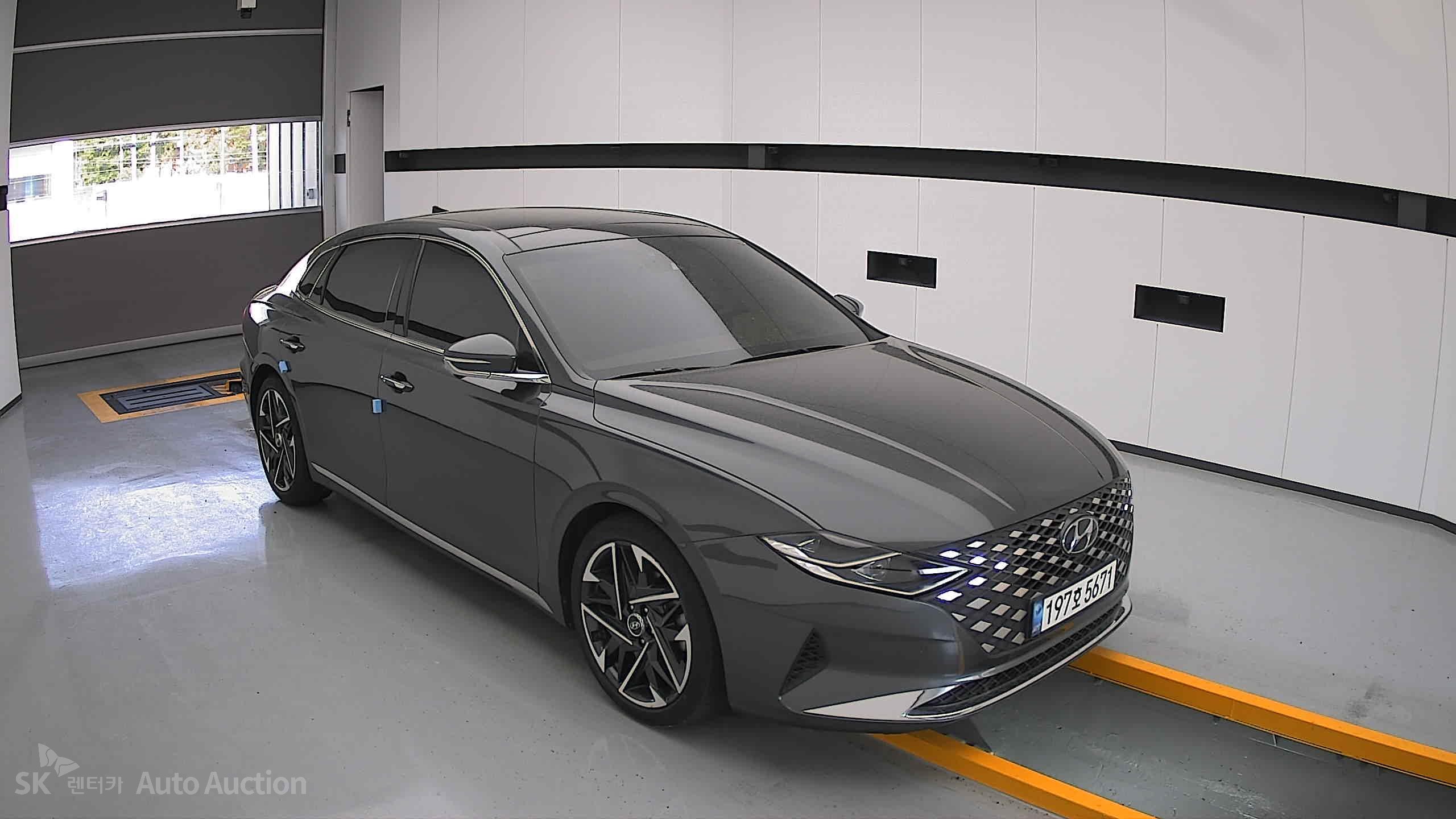 2022 - hyundai grandeur