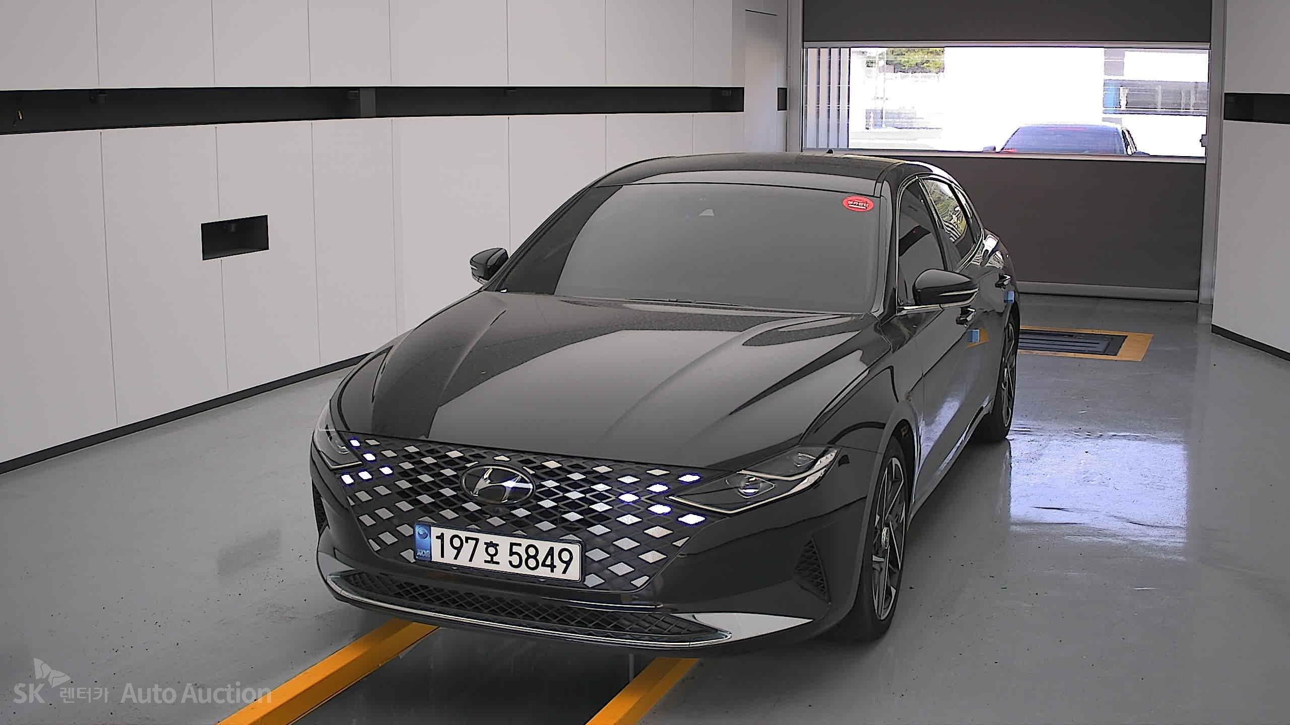 2022 - hyundai grandeur