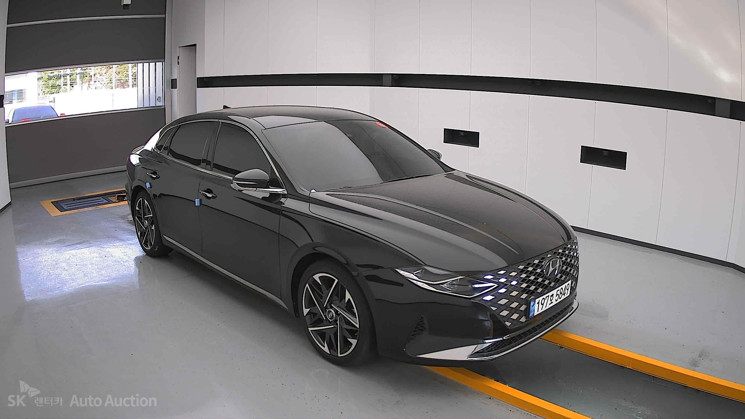 2022 - hyundai grandeur