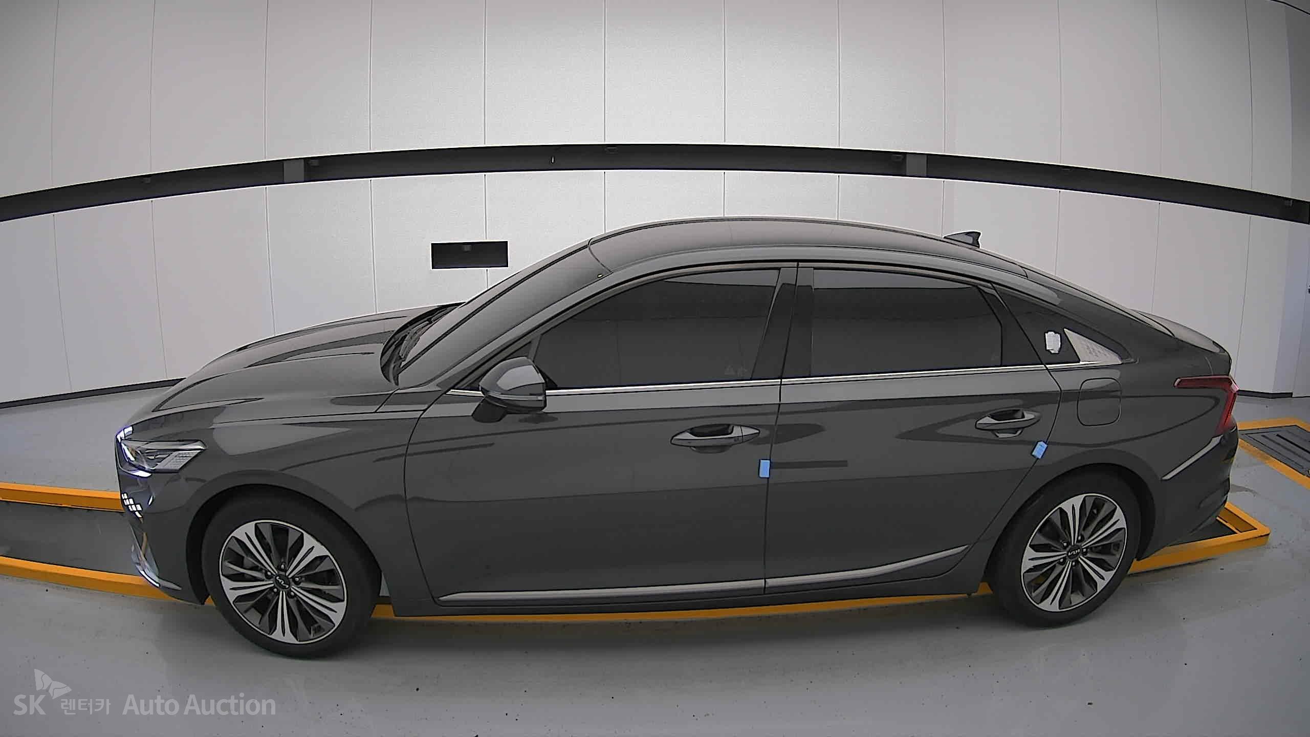 2023 - kia k8