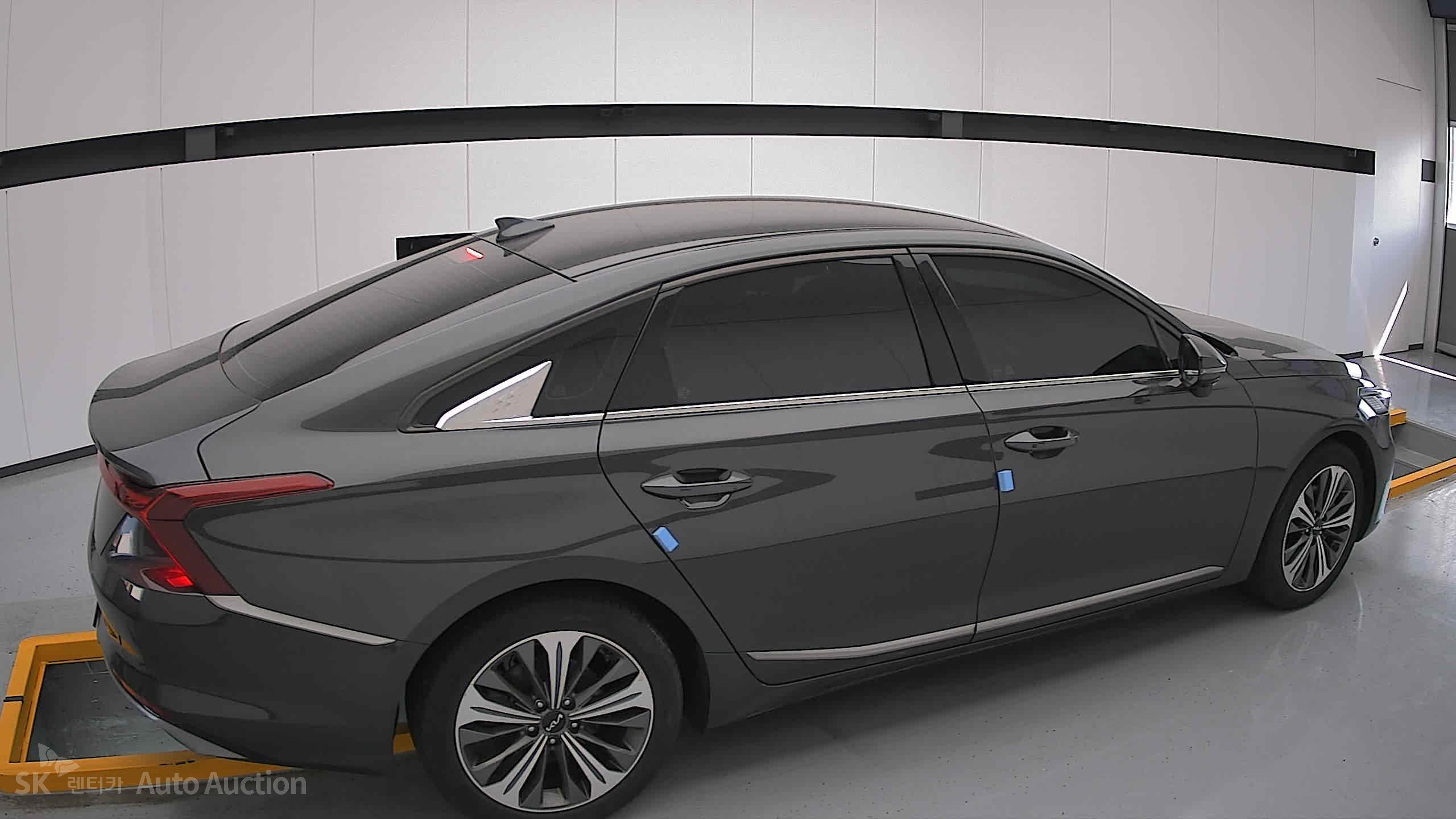 2023 - kia k8