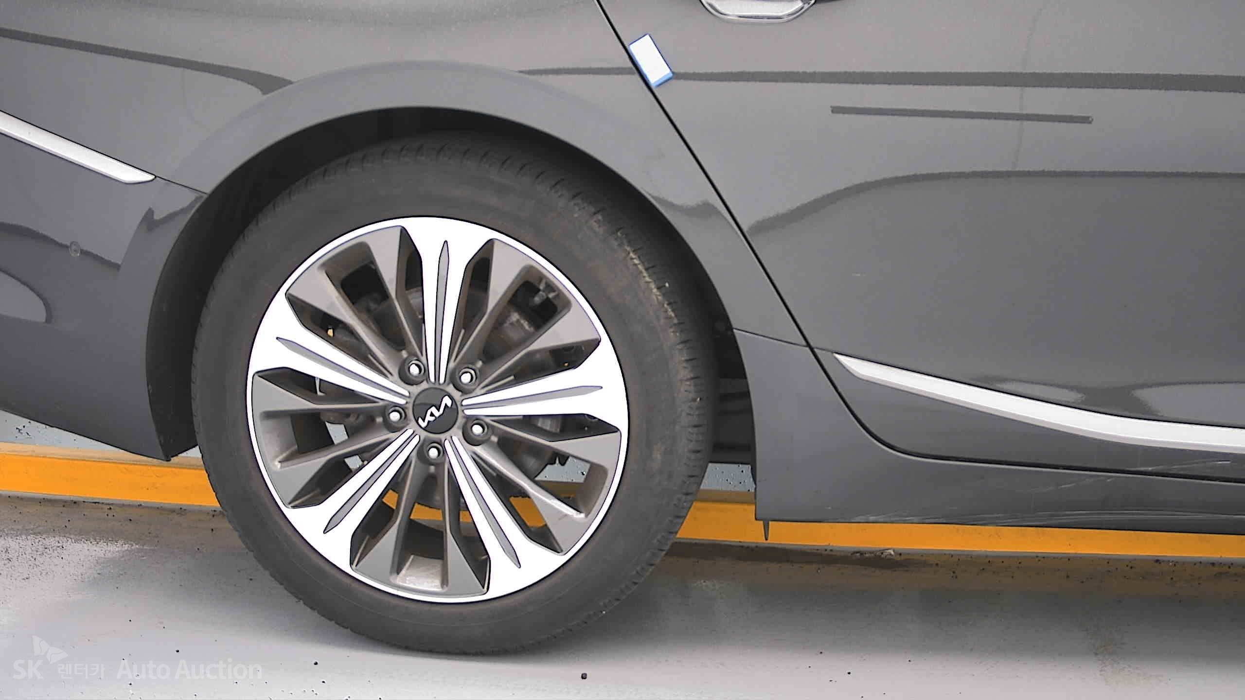 2023 - kia k8
