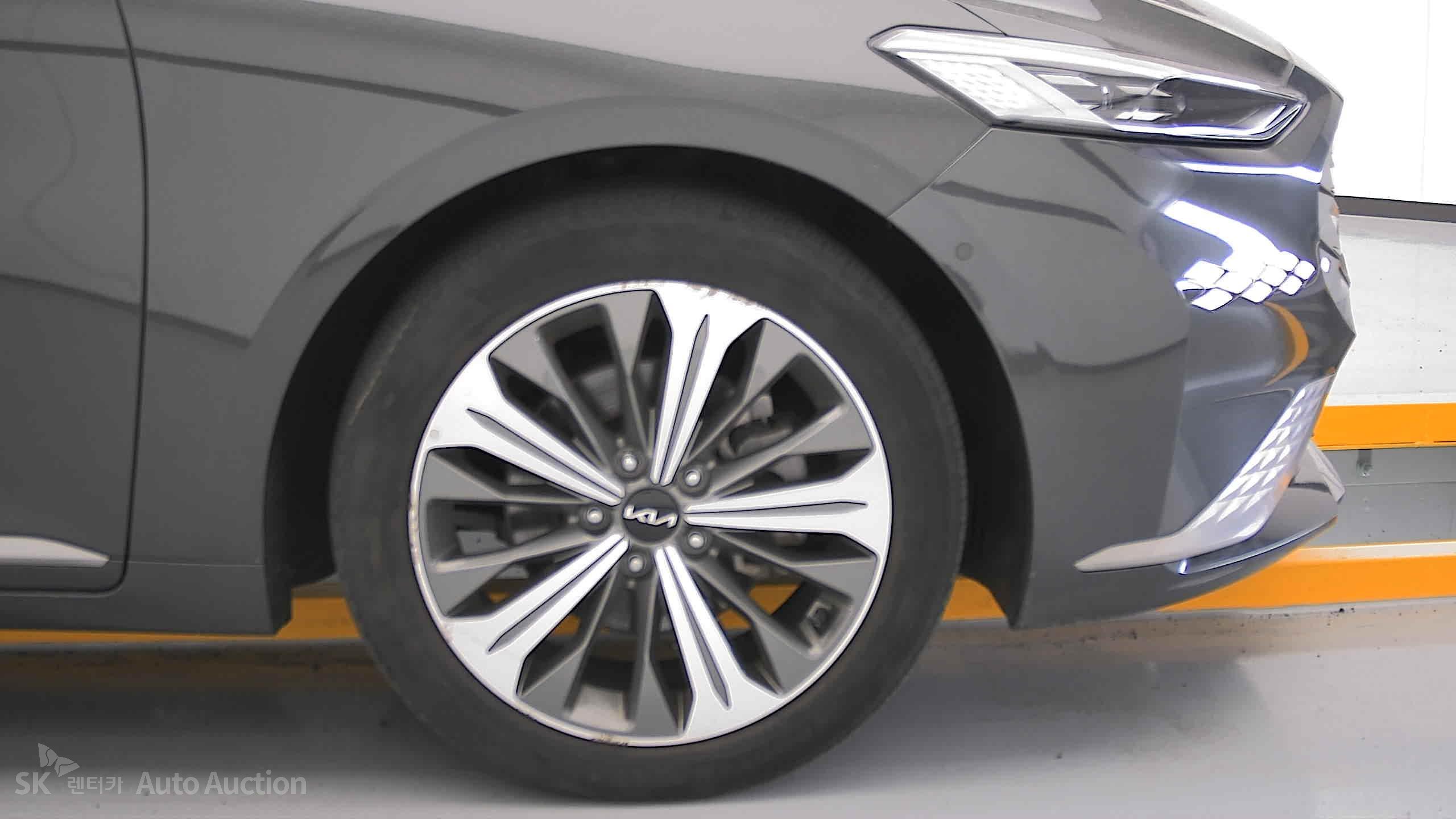 2023 - kia k8