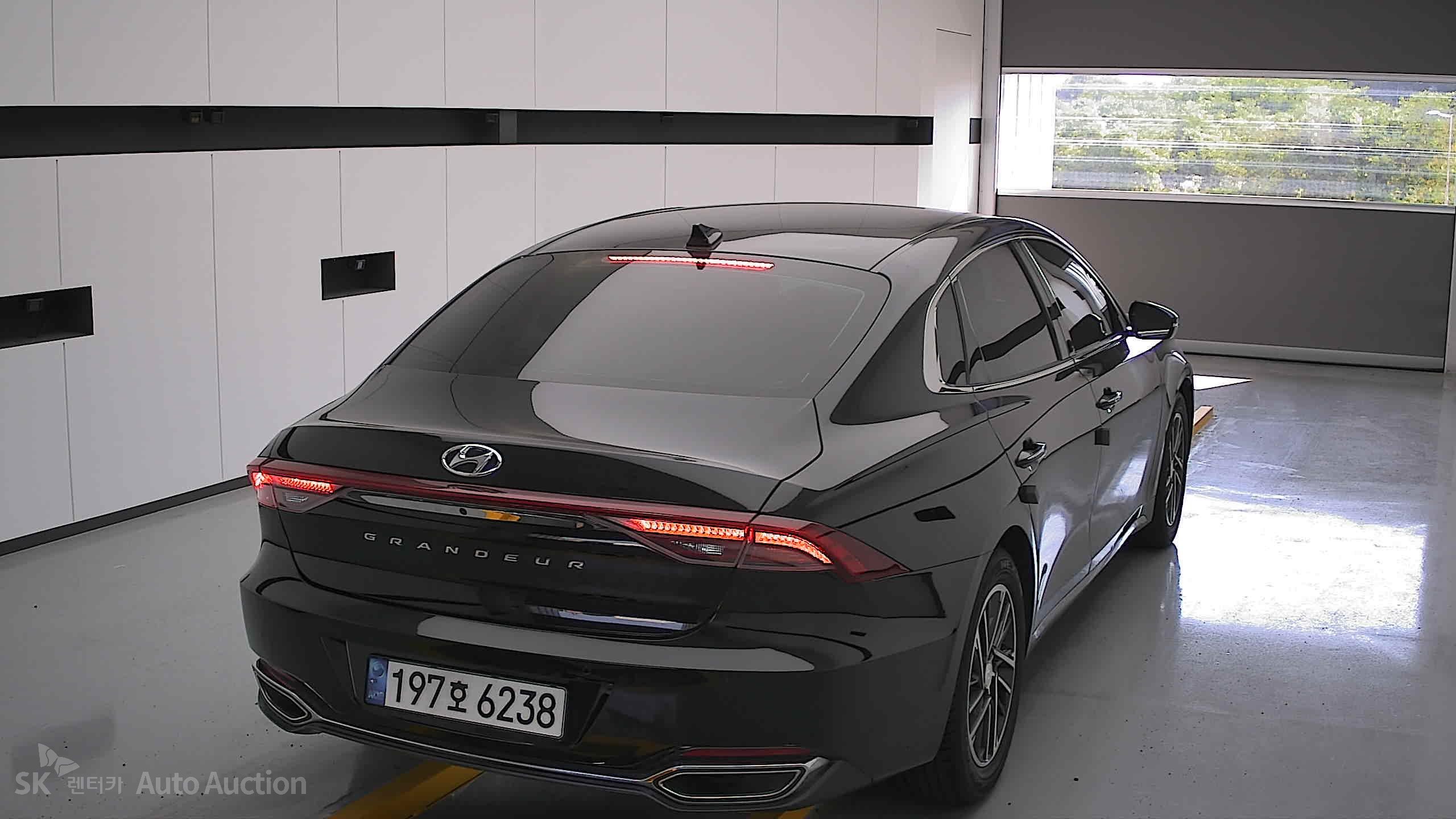 2022 - hyundai grandeur