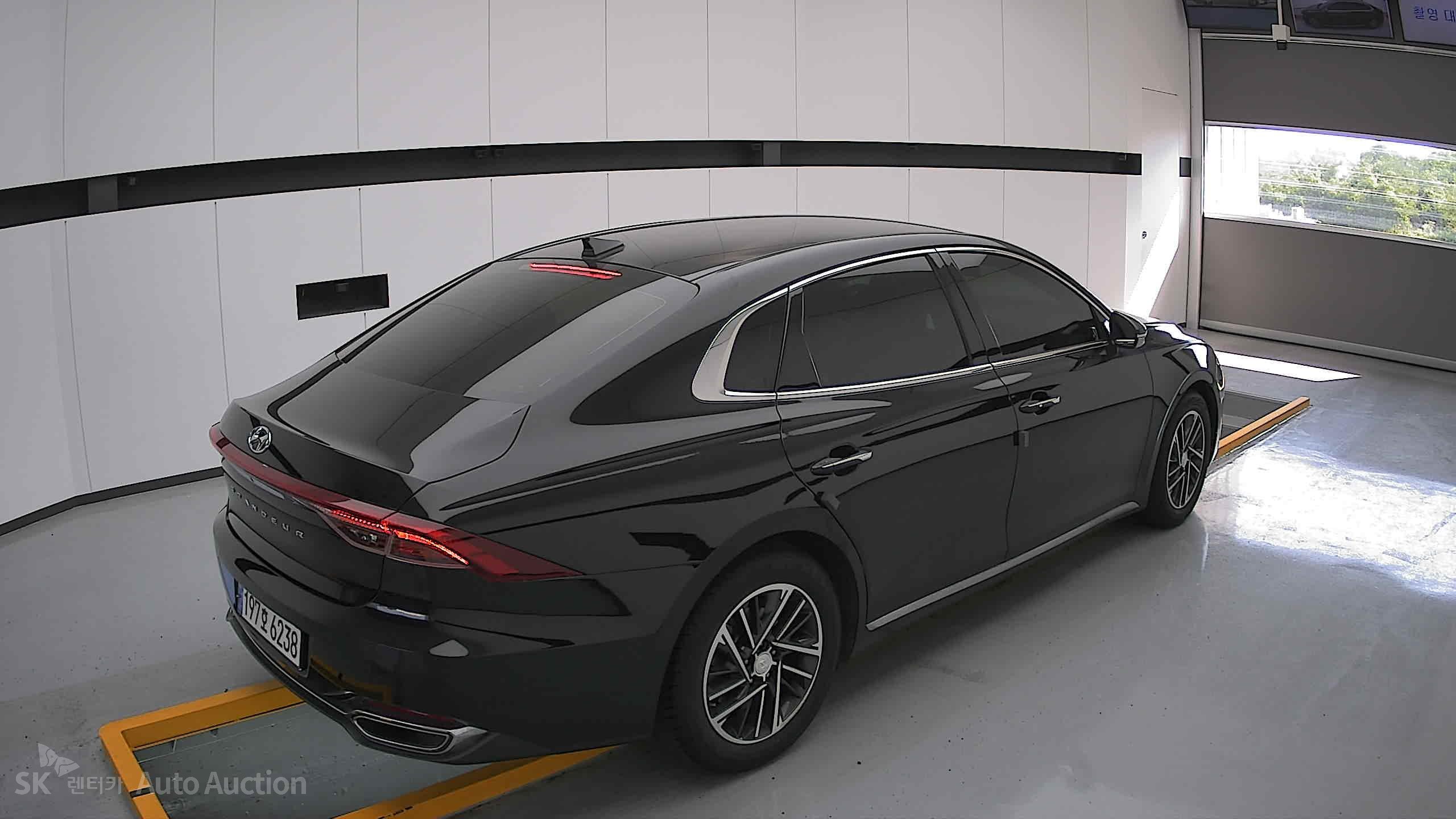 2022 - hyundai grandeur
