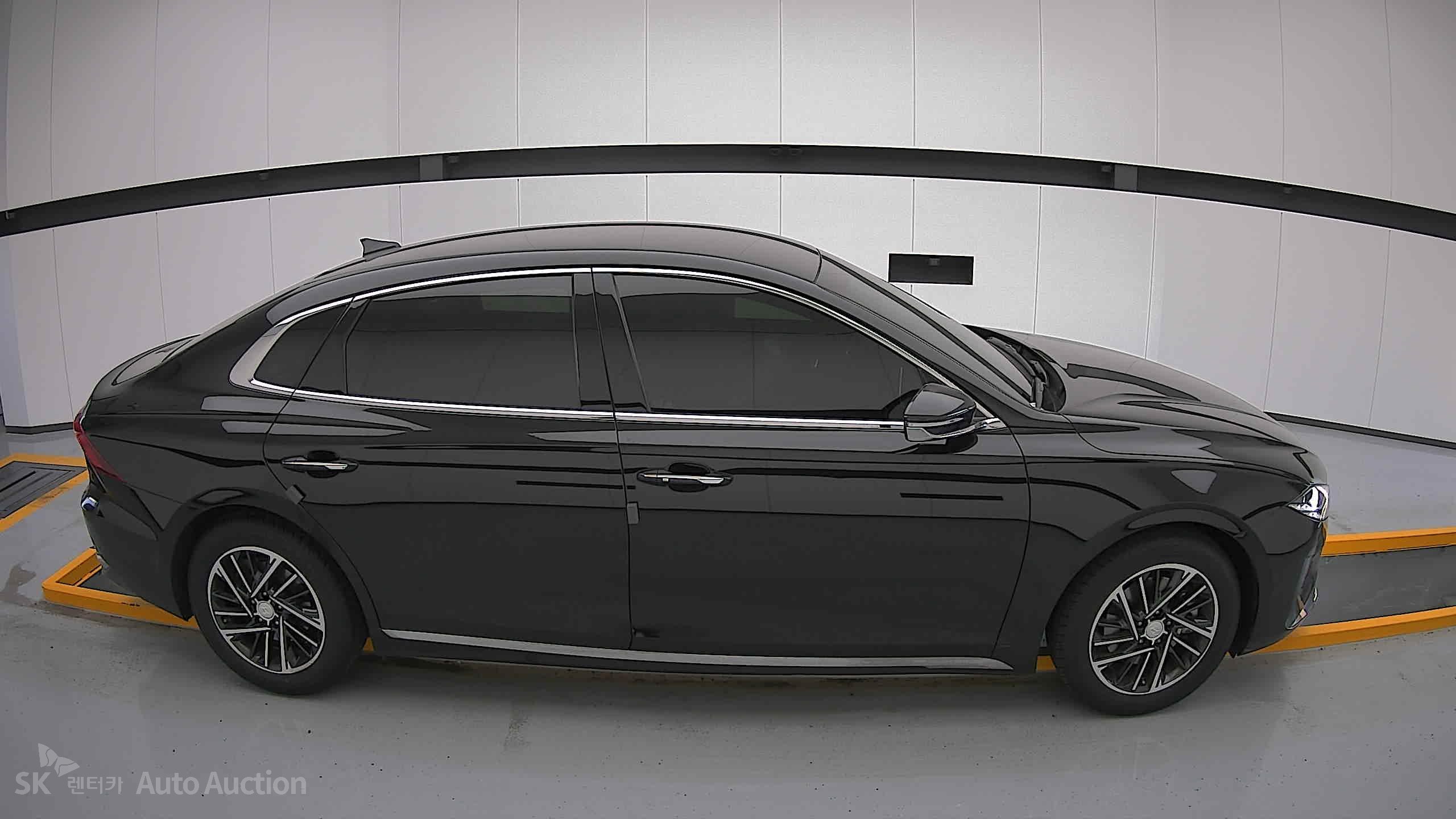 2022 - hyundai grandeur