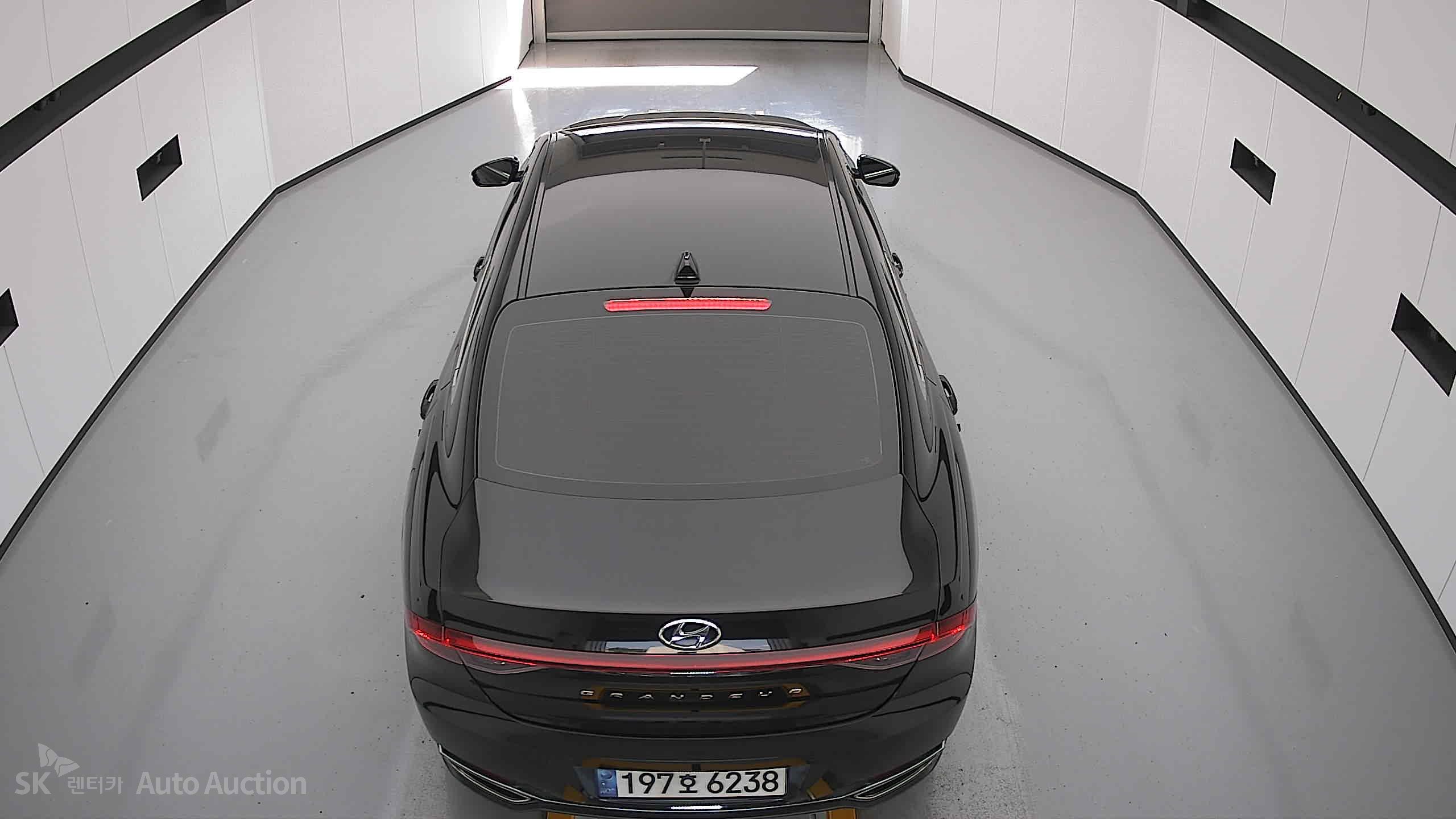 2022 - hyundai grandeur