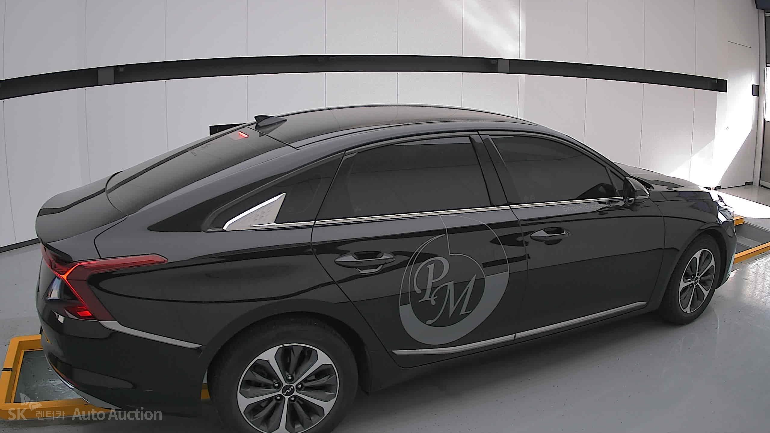 2022 - kia k8