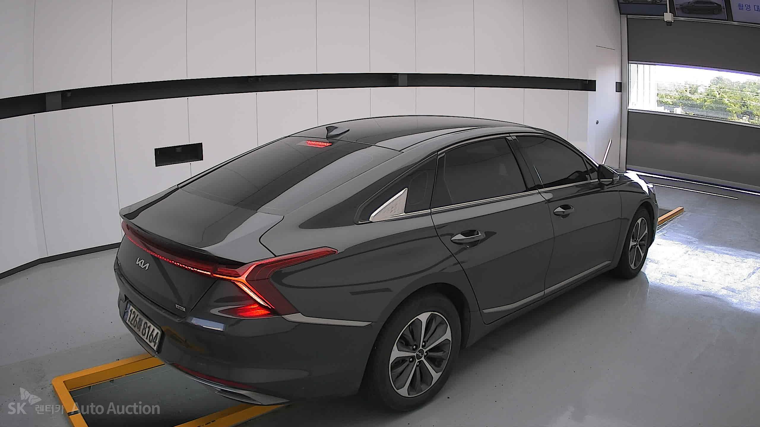 2023 - kia k8