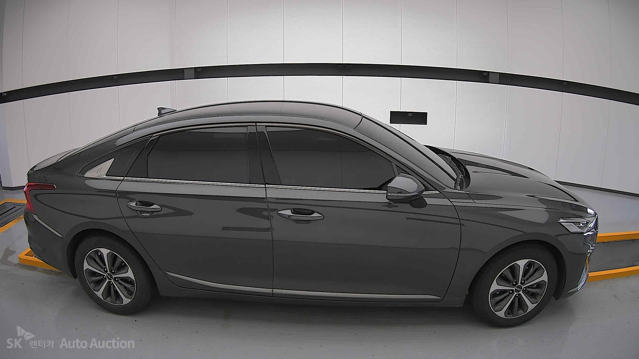 2023 - kia k8