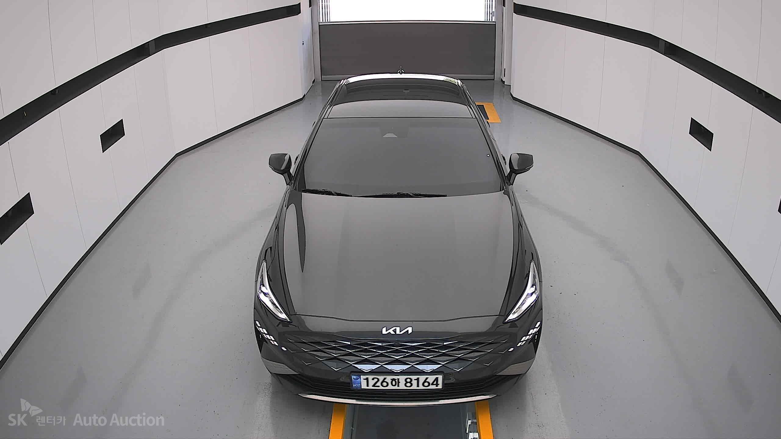 2023 - kia k8