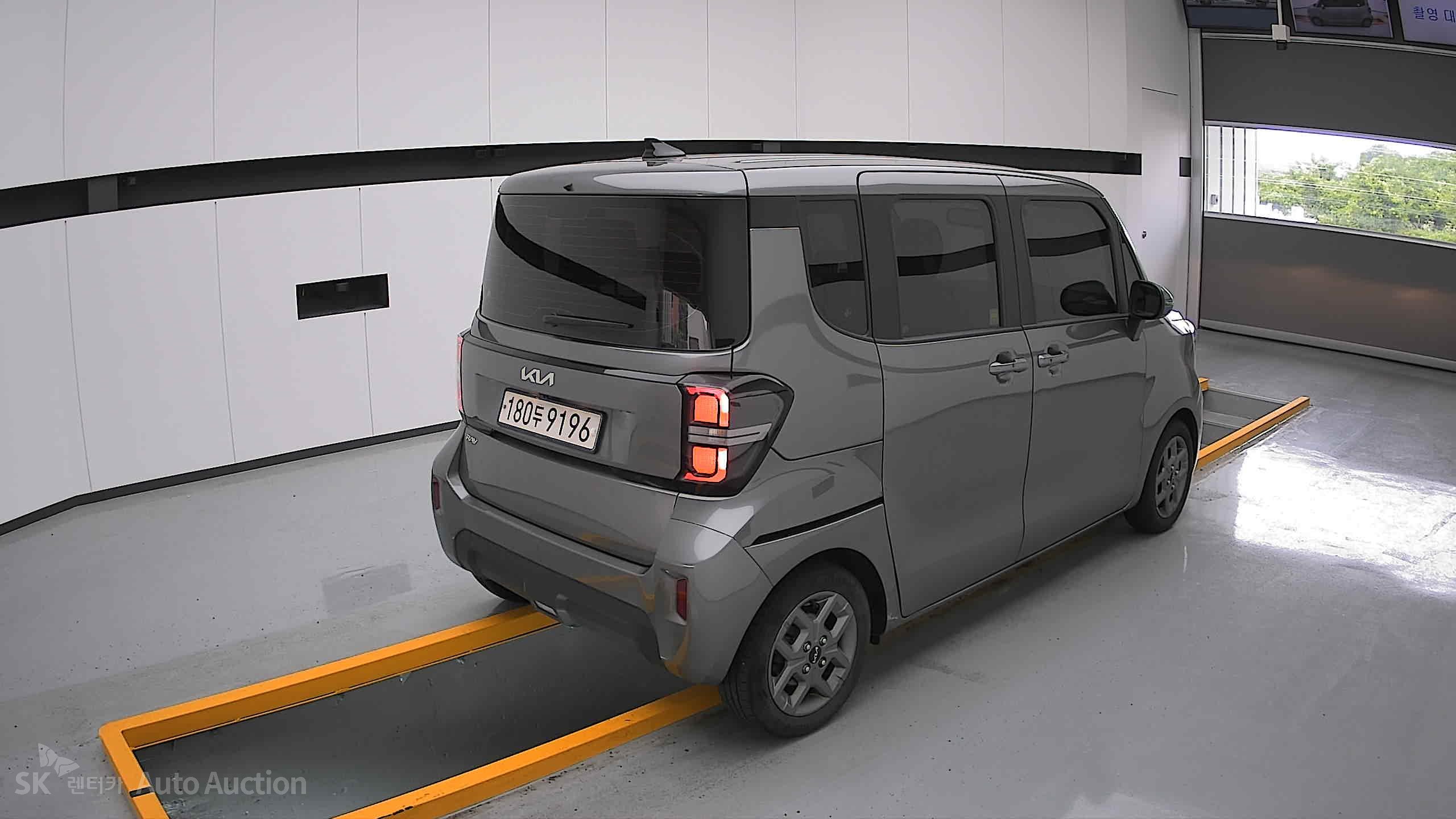 2023 - kia ray