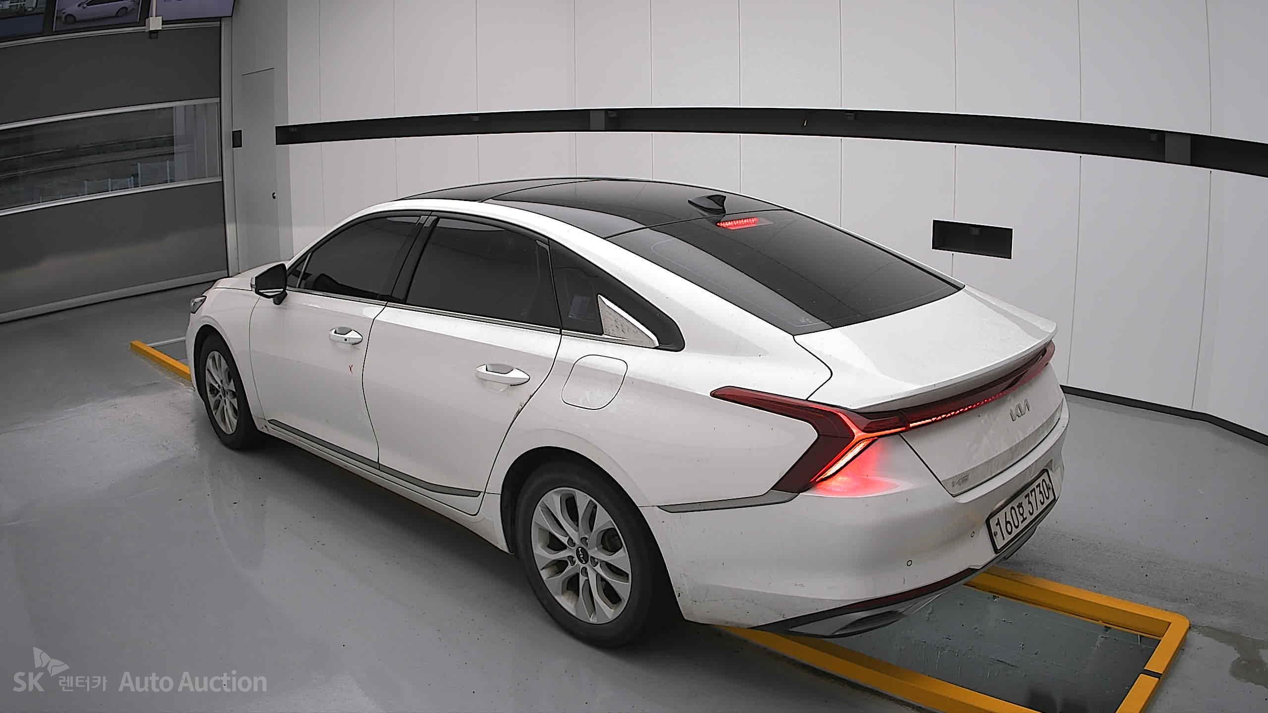 2022 - kia k8