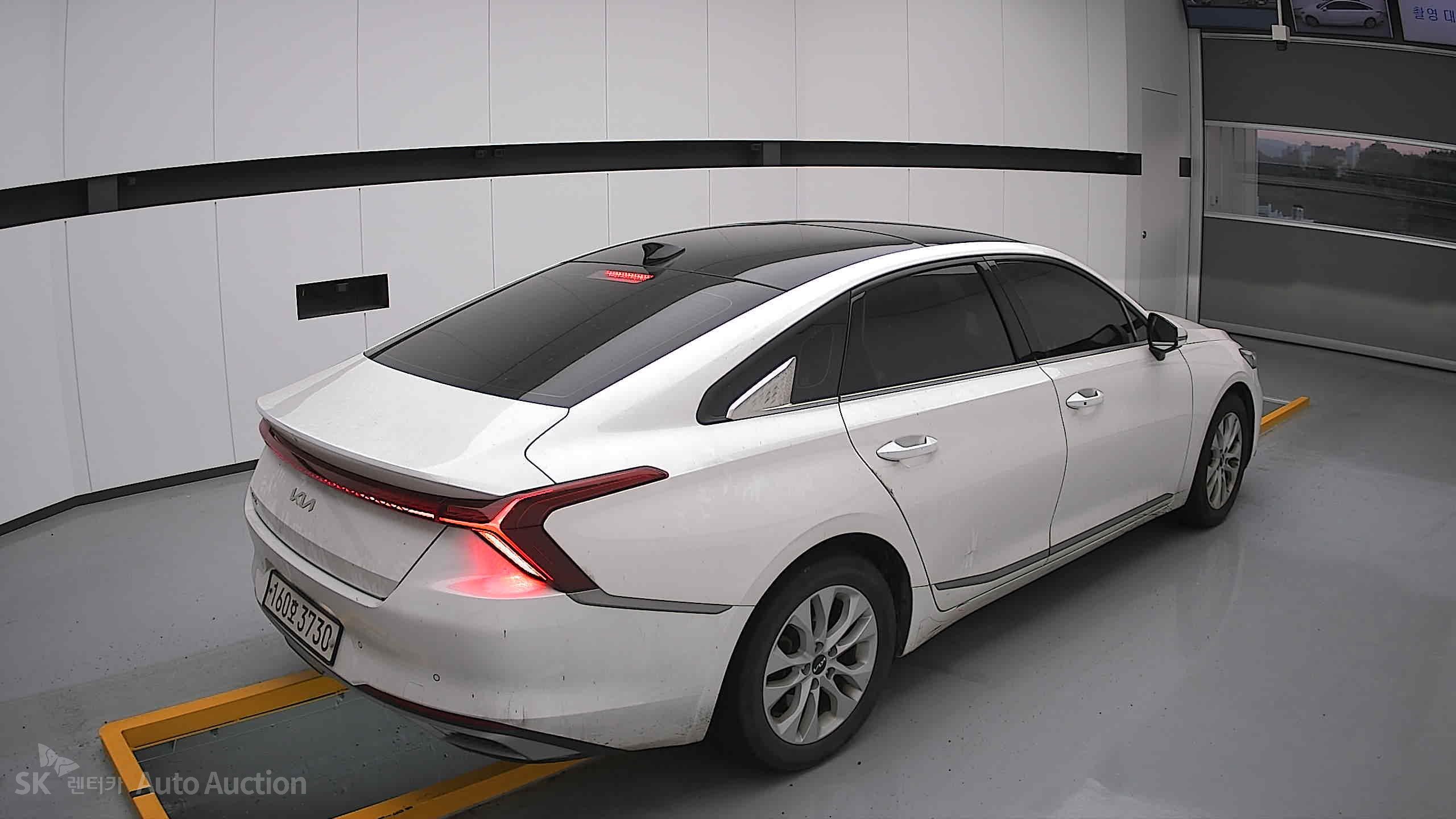 2022 - kia k8