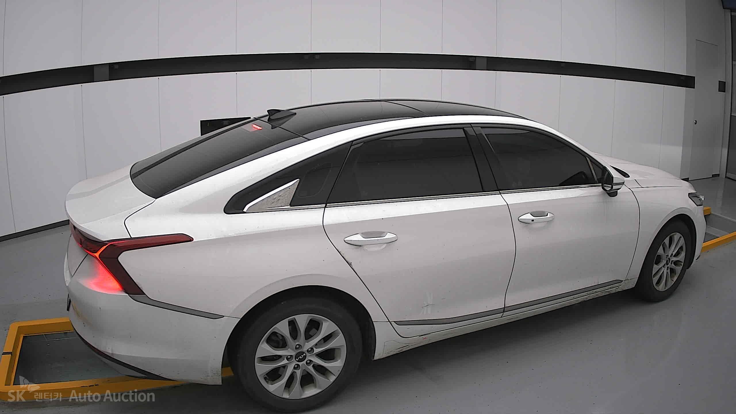 2022 - kia k8