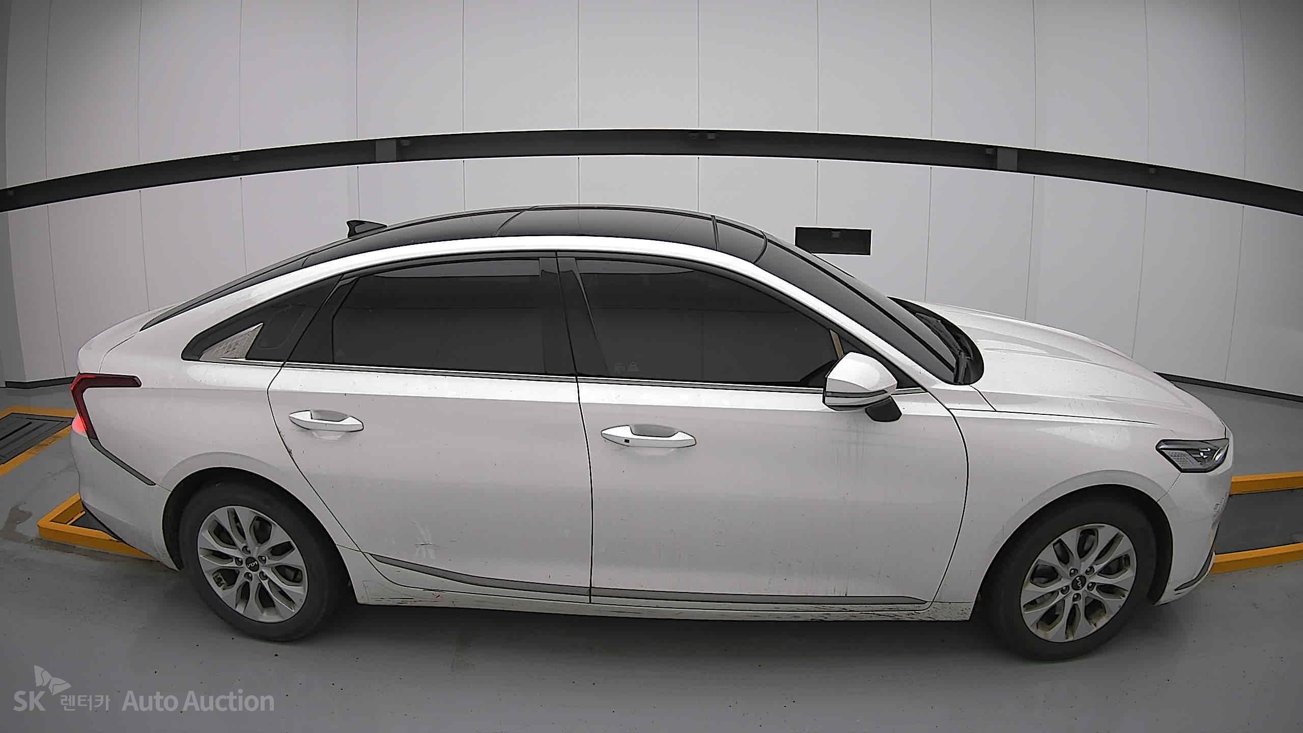 2022 - kia k8