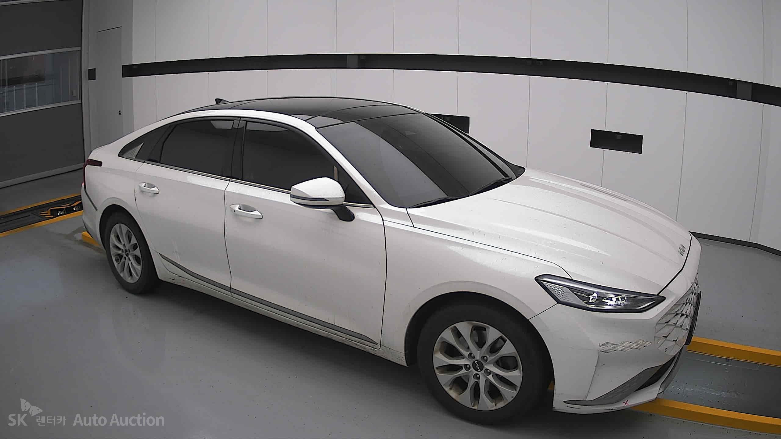 2022 - kia k8