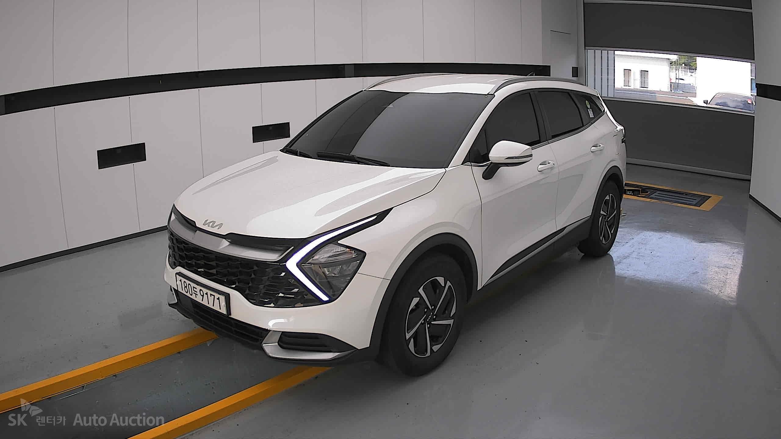 2023 - kia sportage