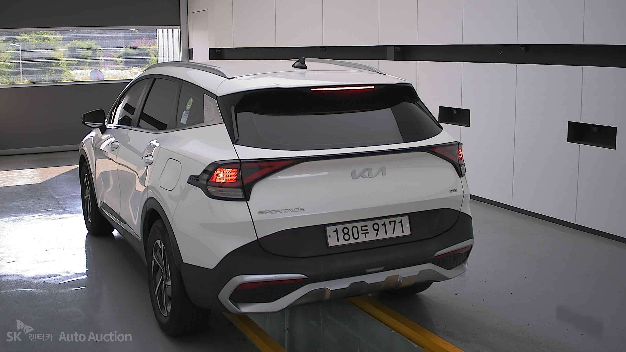 2023 - kia sportage