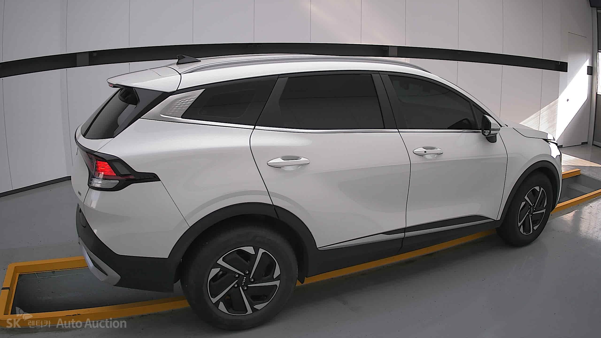 2023 - kia sportage