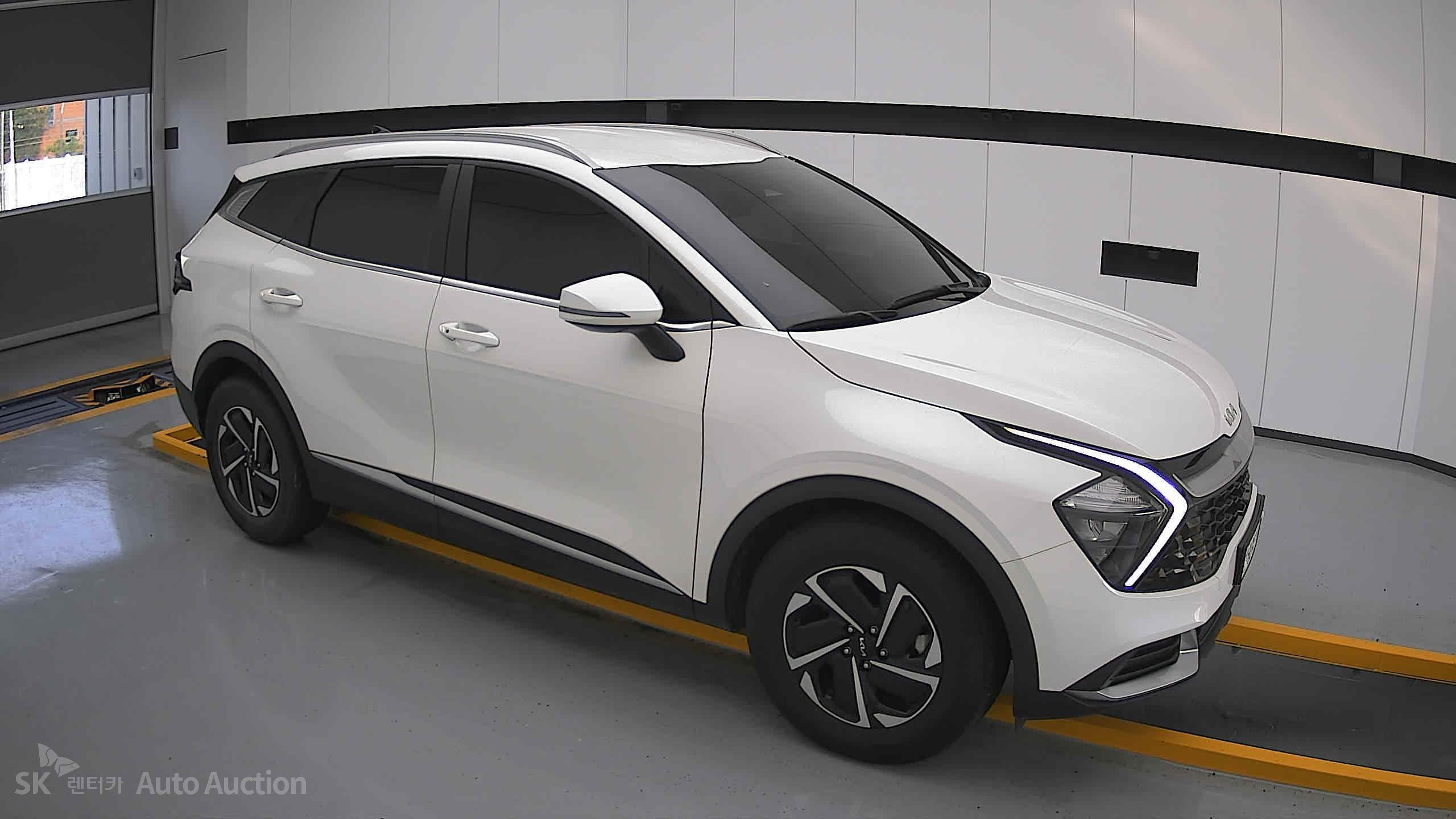 2023 - kia sportage