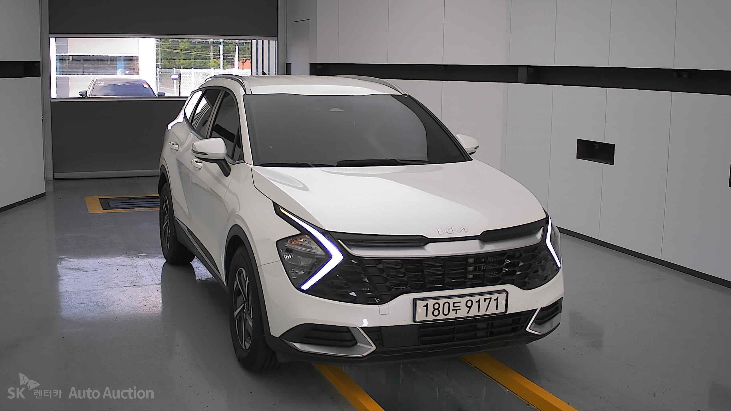 2023 - kia sportage