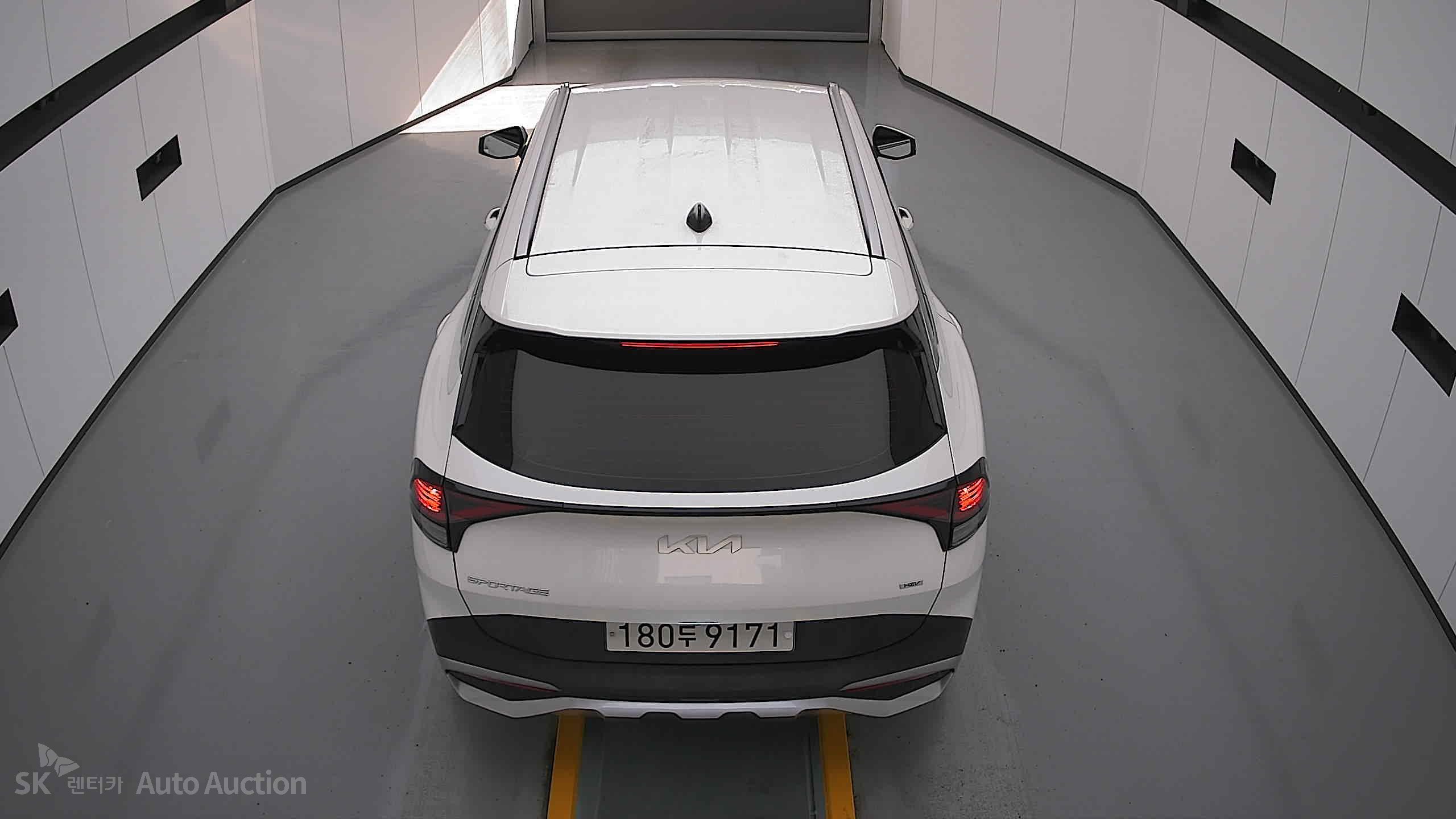 2023 - kia sportage