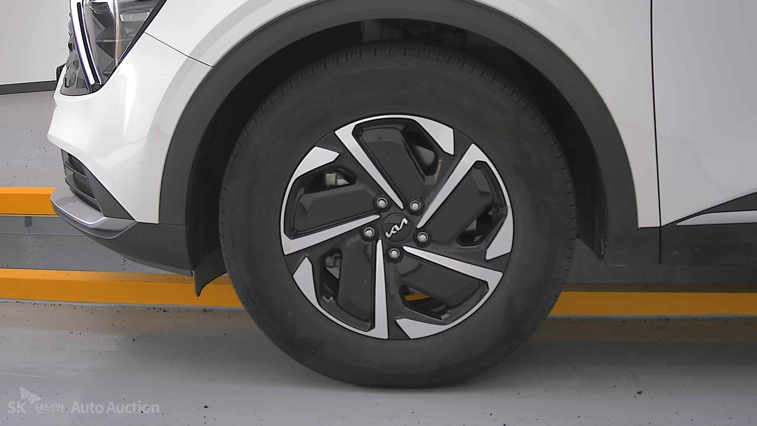 2023 - kia sportage