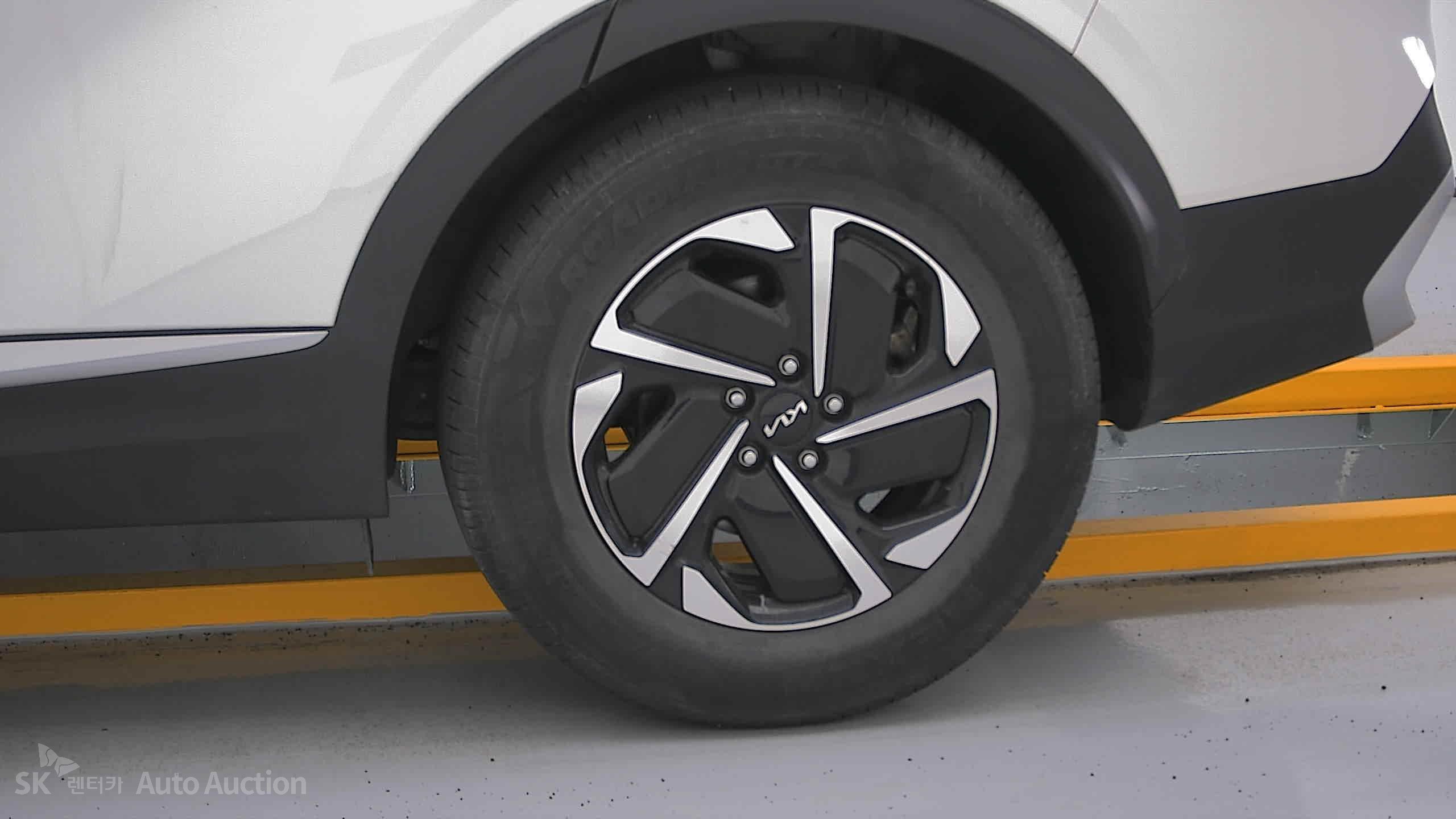 2023 - kia sportage