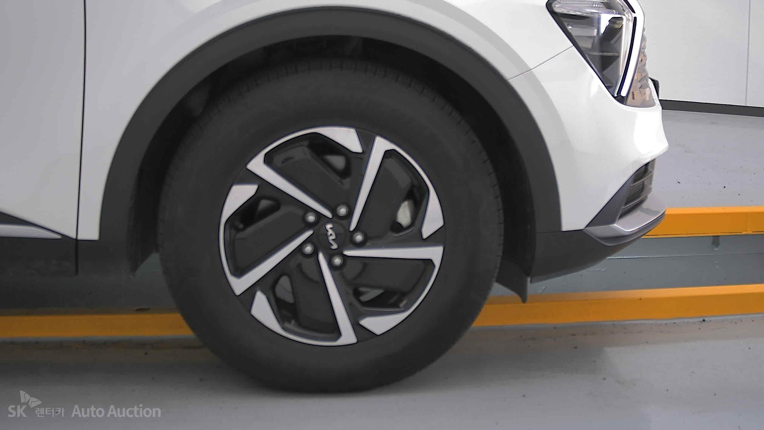 2023 - kia sportage