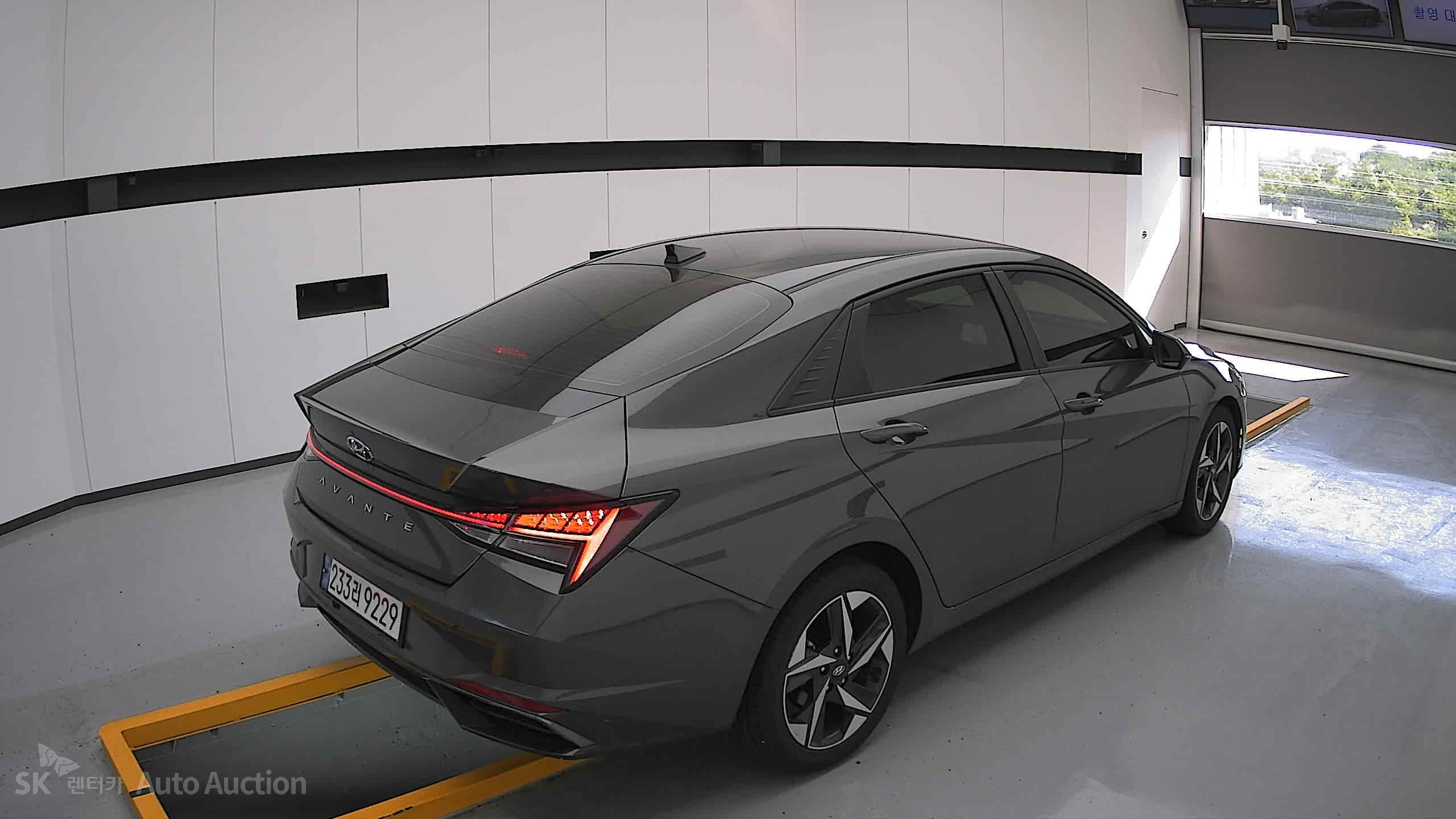 2021 - hyundai avante