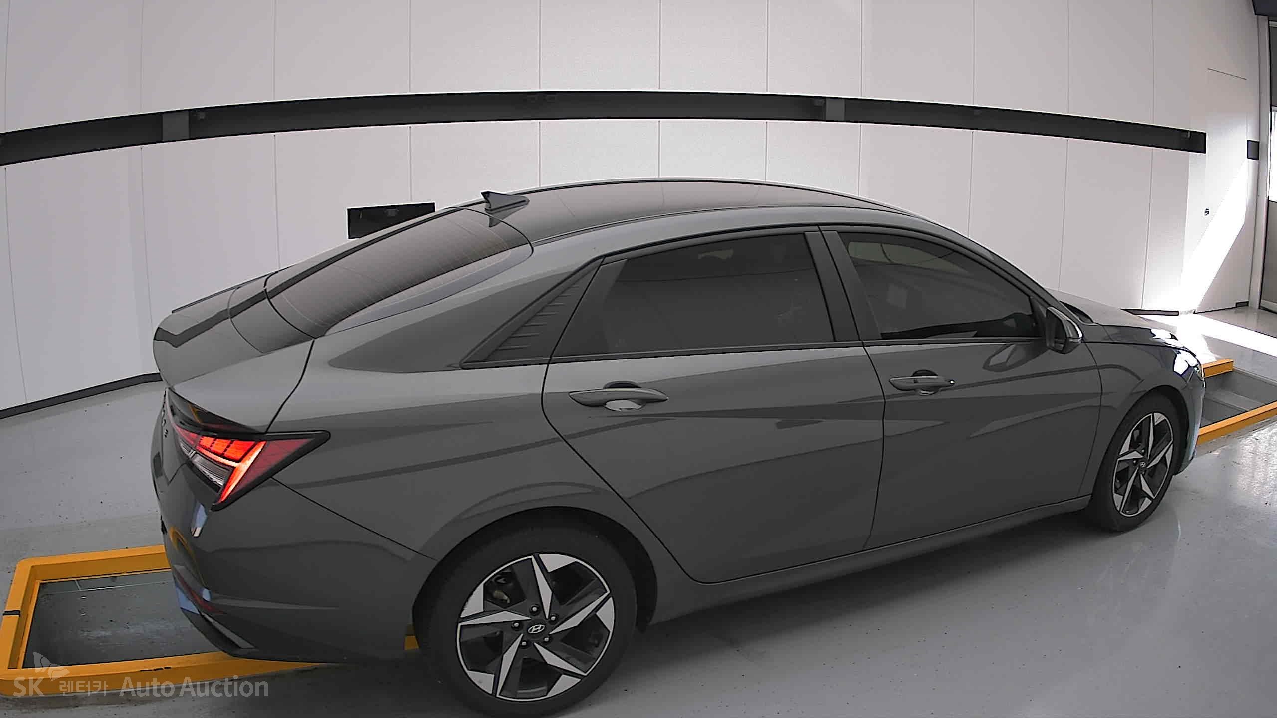 2021 - hyundai avante
