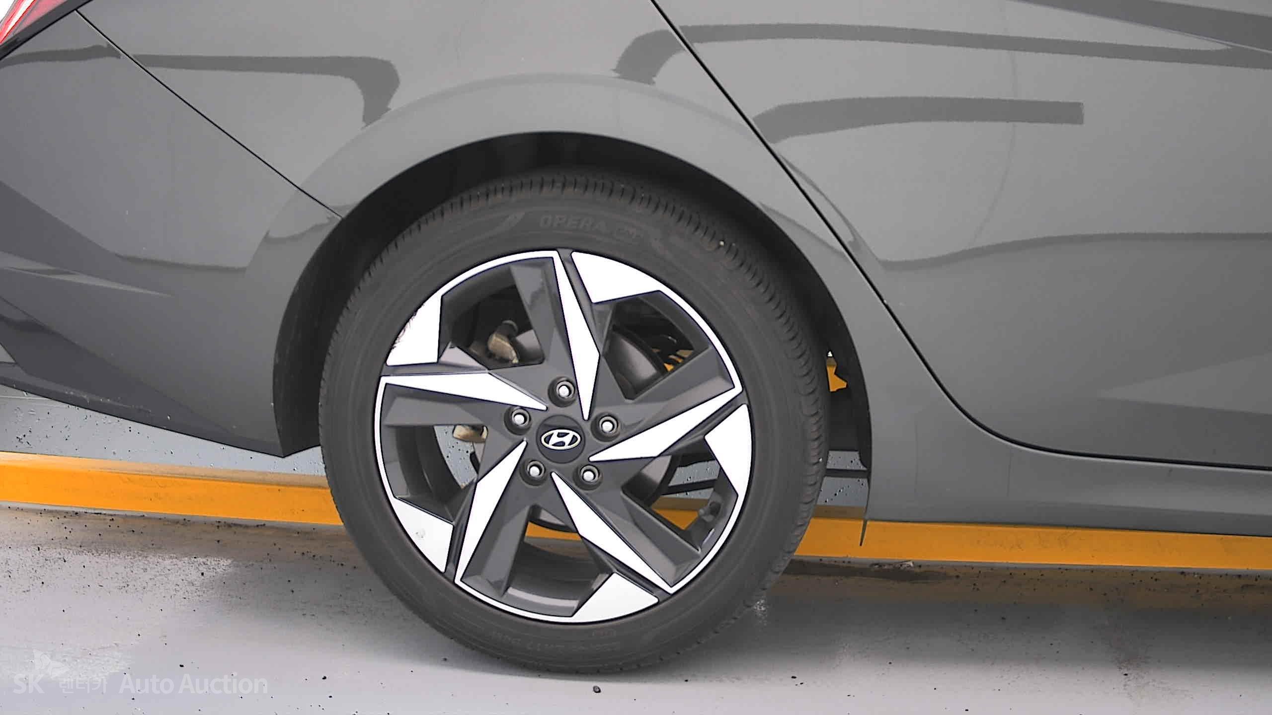 2021 - hyundai avante