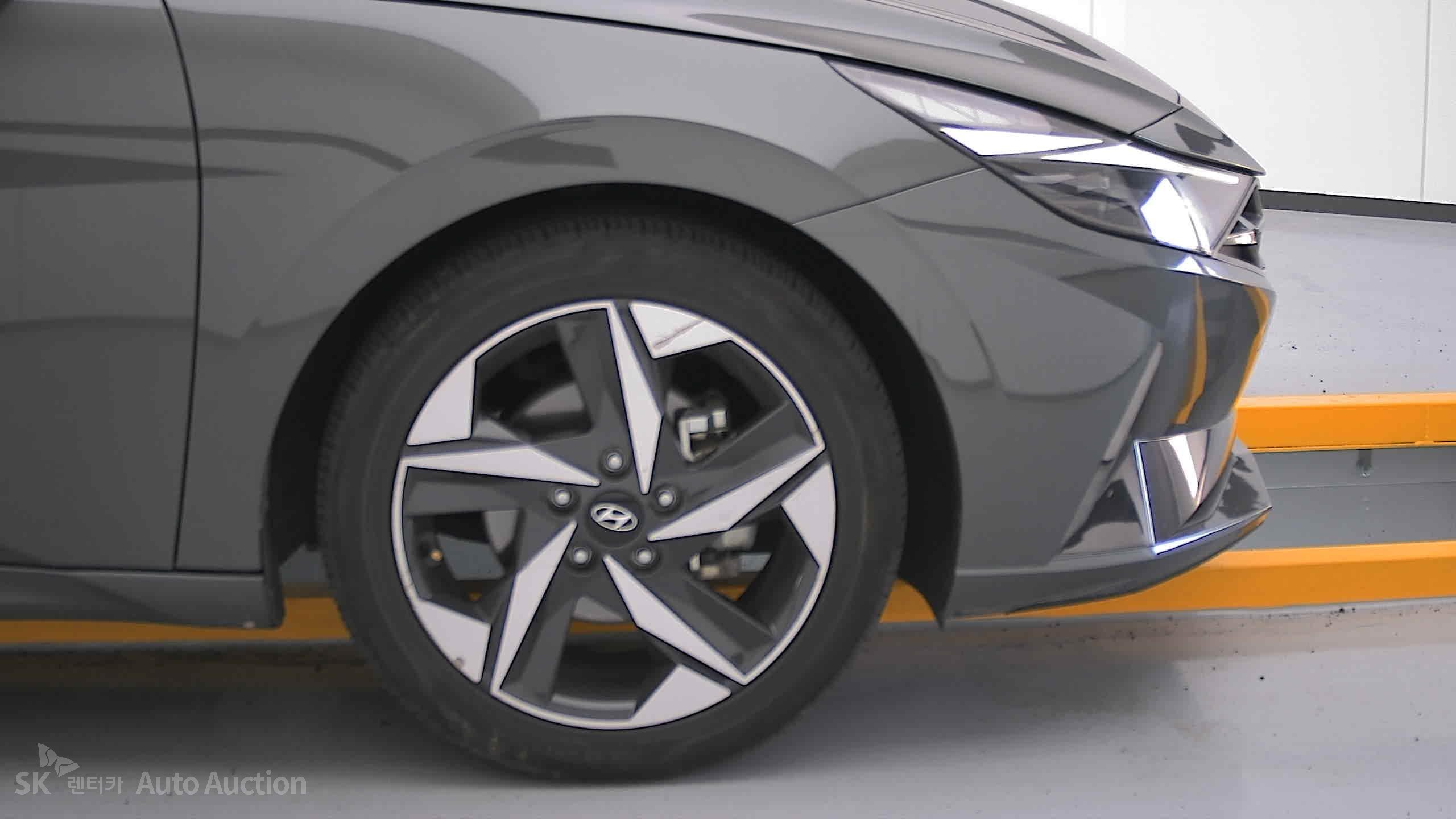 2021 - hyundai avante