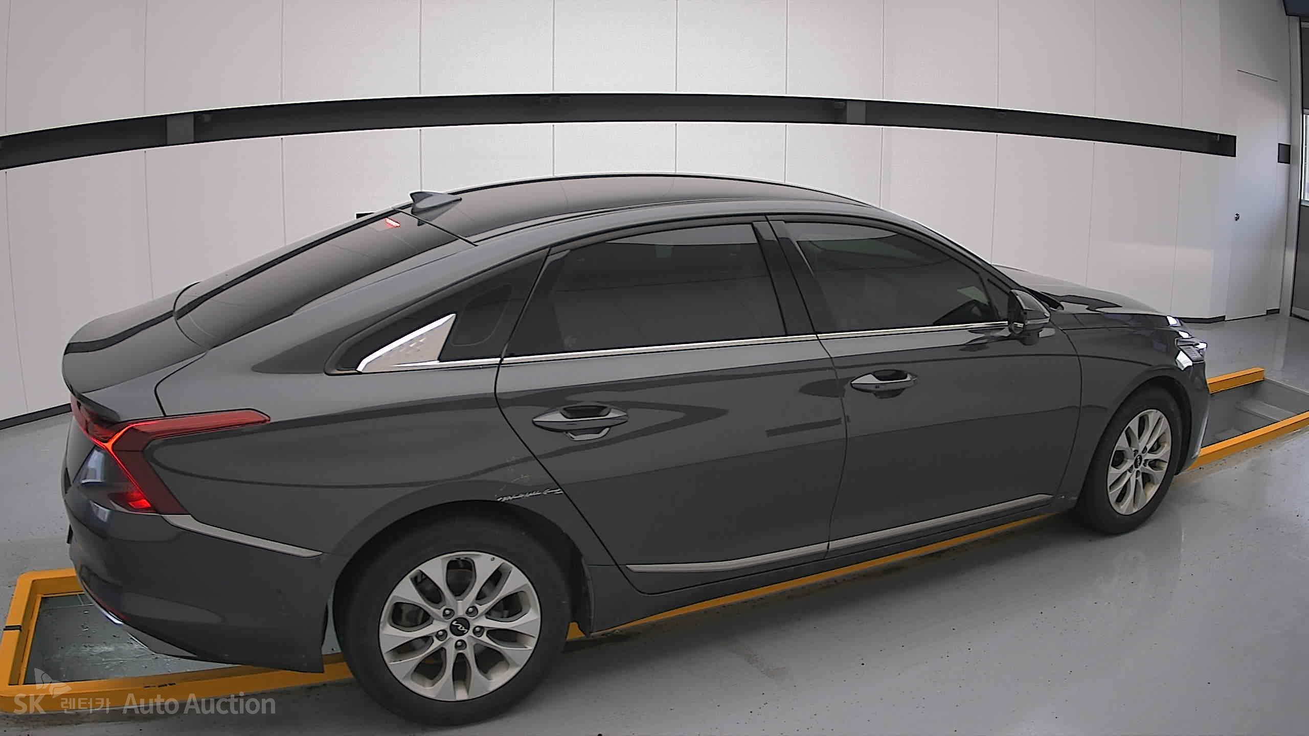 2023 - kia k8