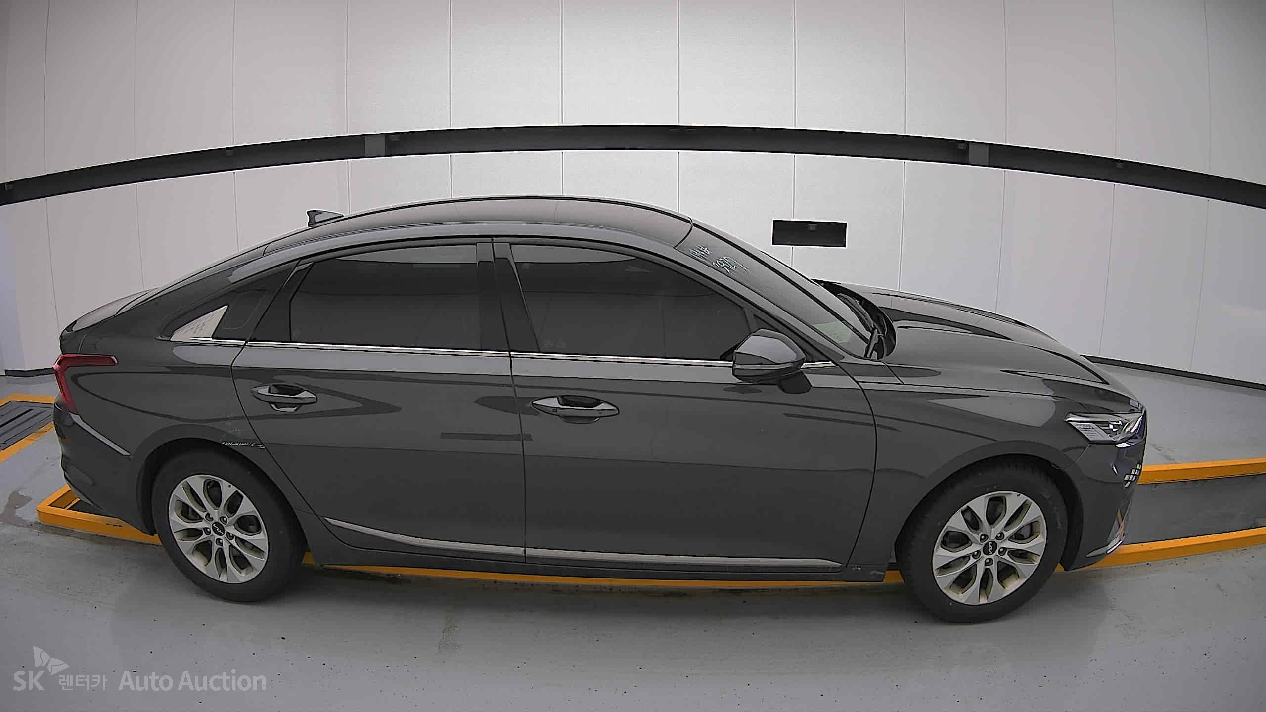 2023 - kia k8
