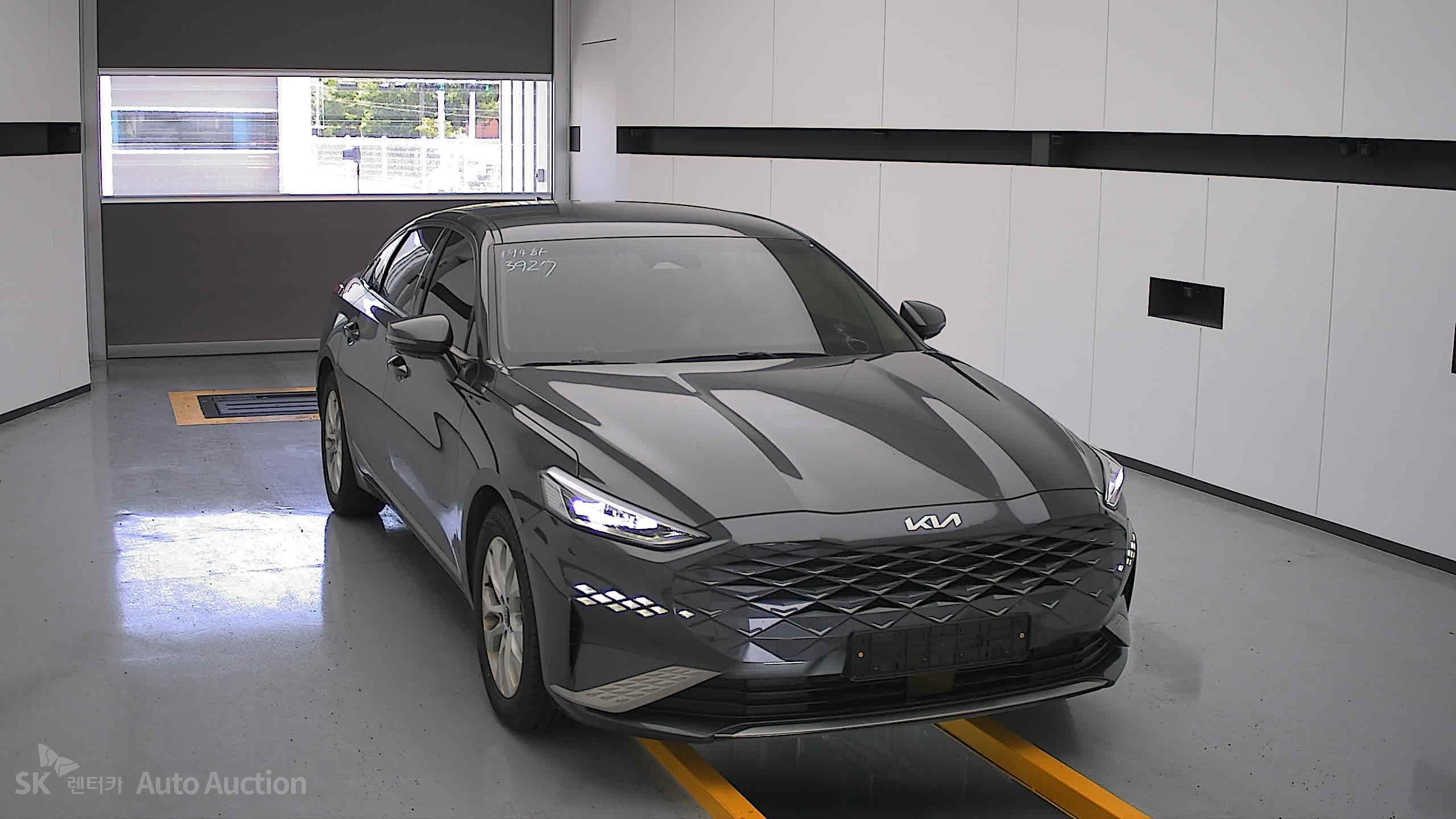 2023 - kia k8