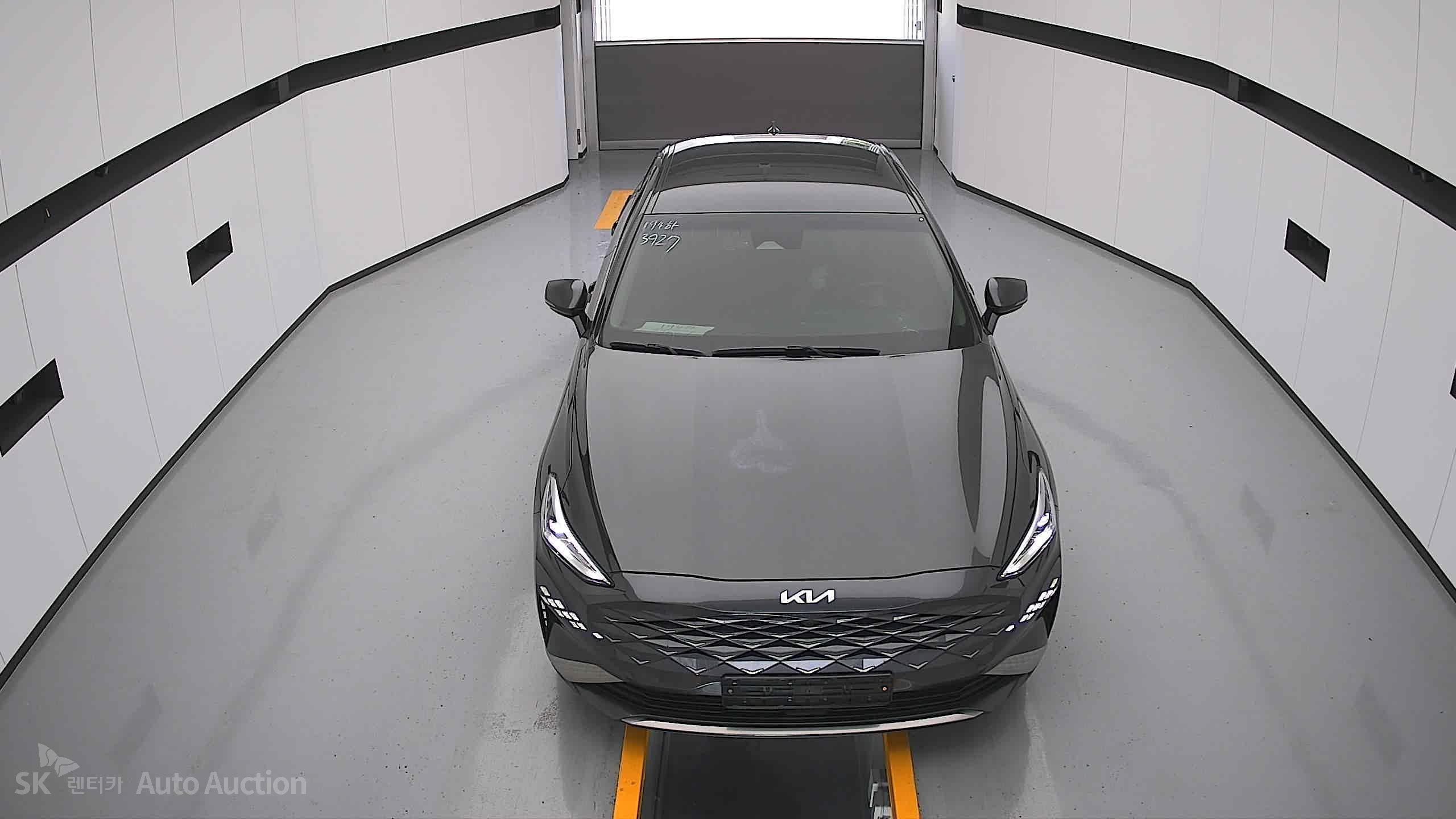 2023 - kia k8