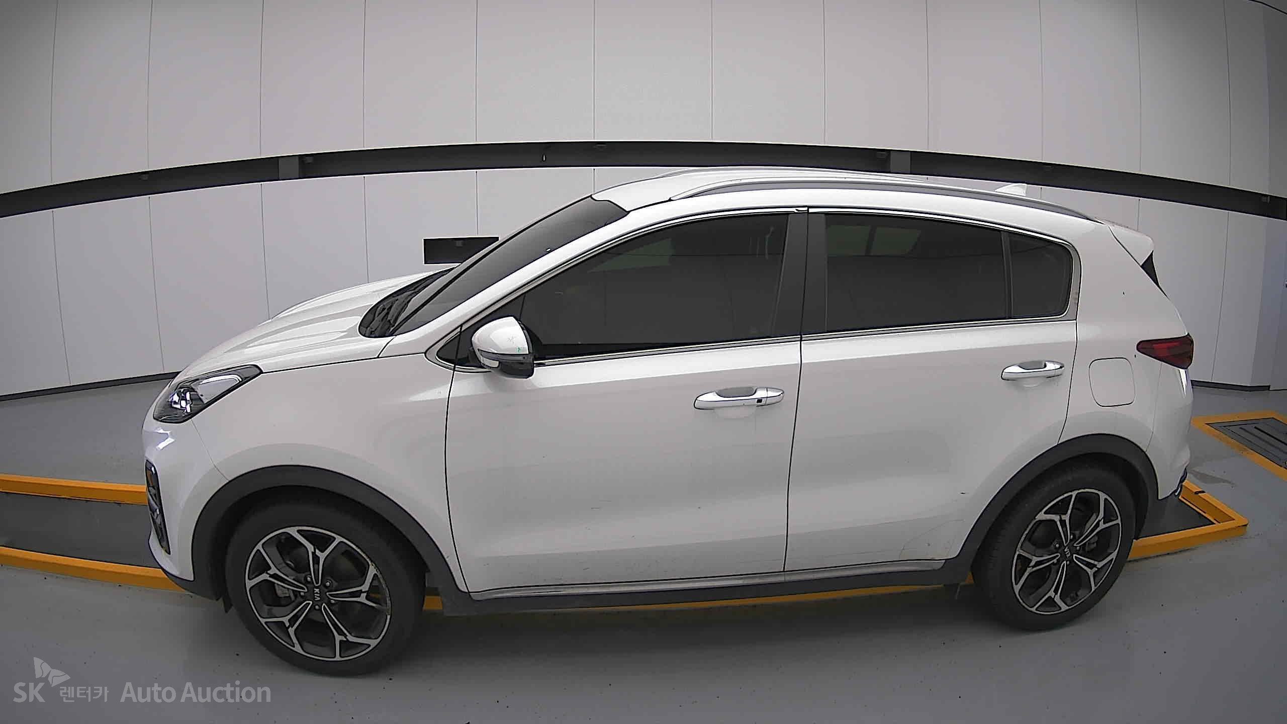 2022 - kia sportage