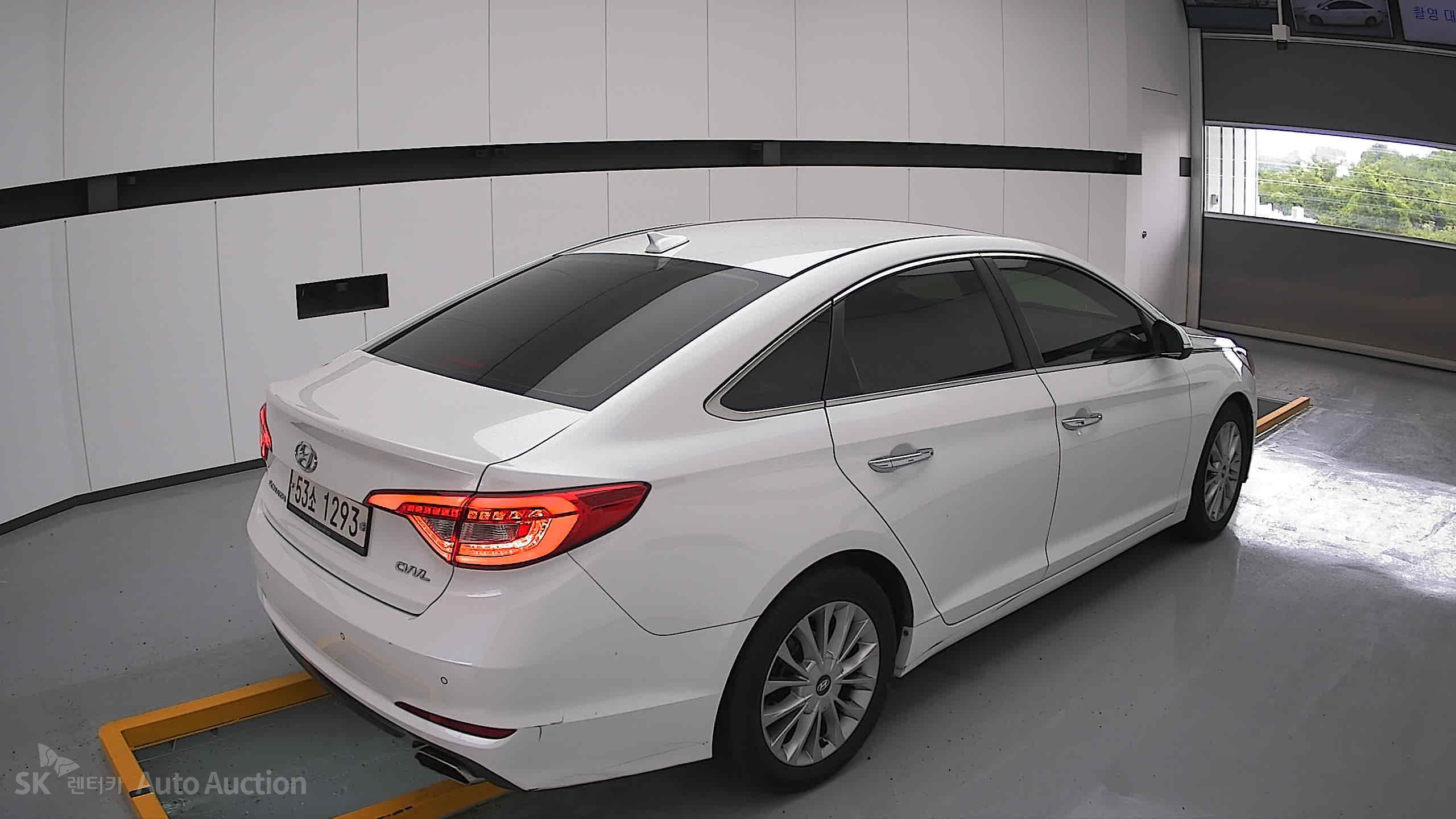 2017 - hyundai lf sonata
