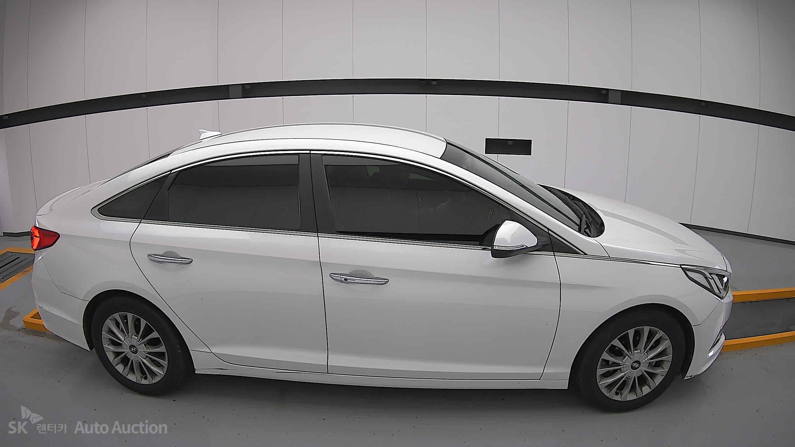 2017 - hyundai lf sonata