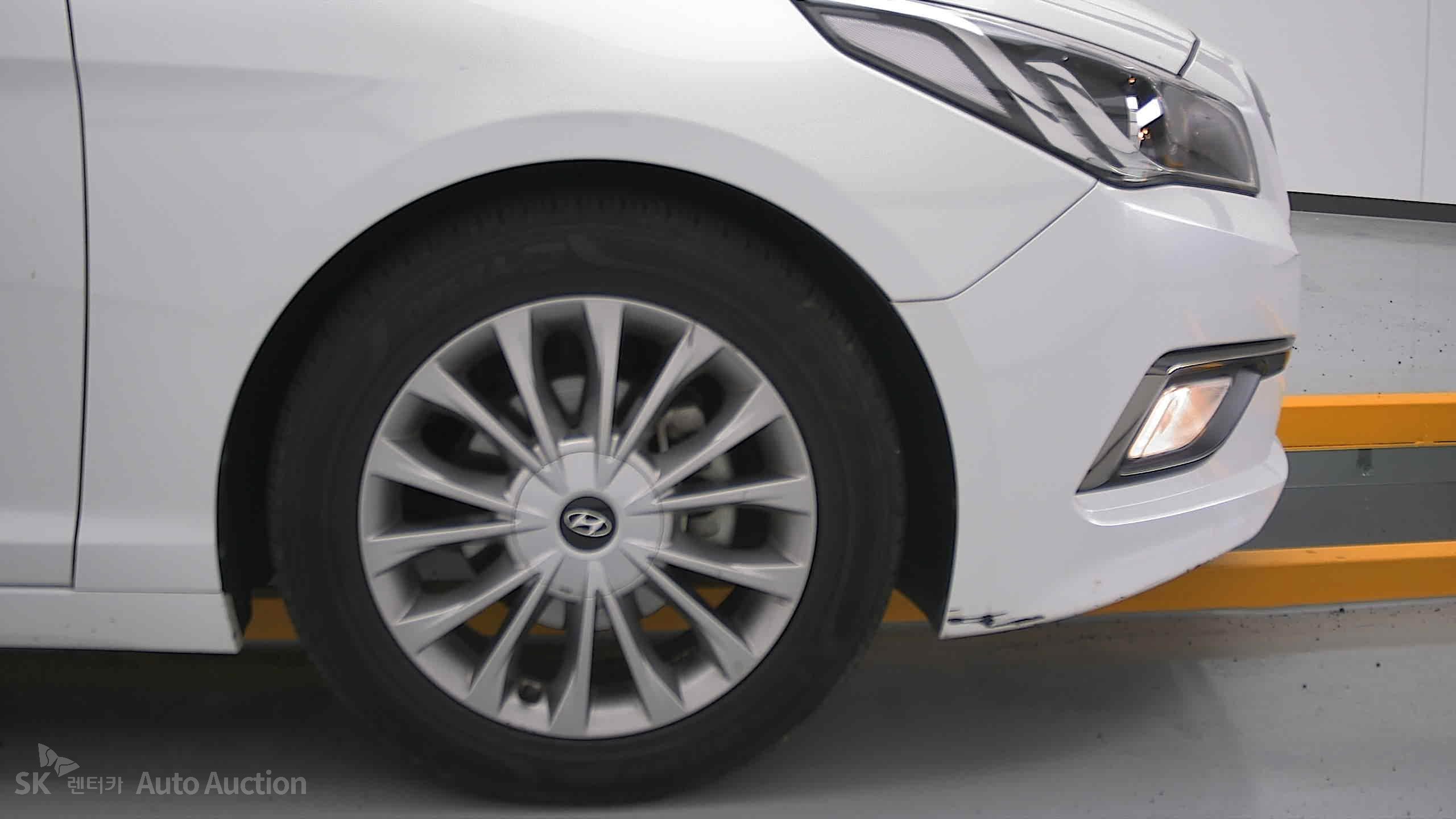 2017 - hyundai lf sonata