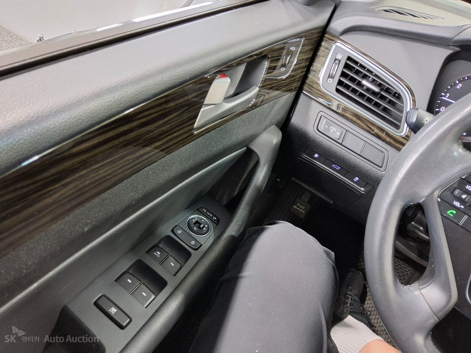 2017 - hyundai lf sonata