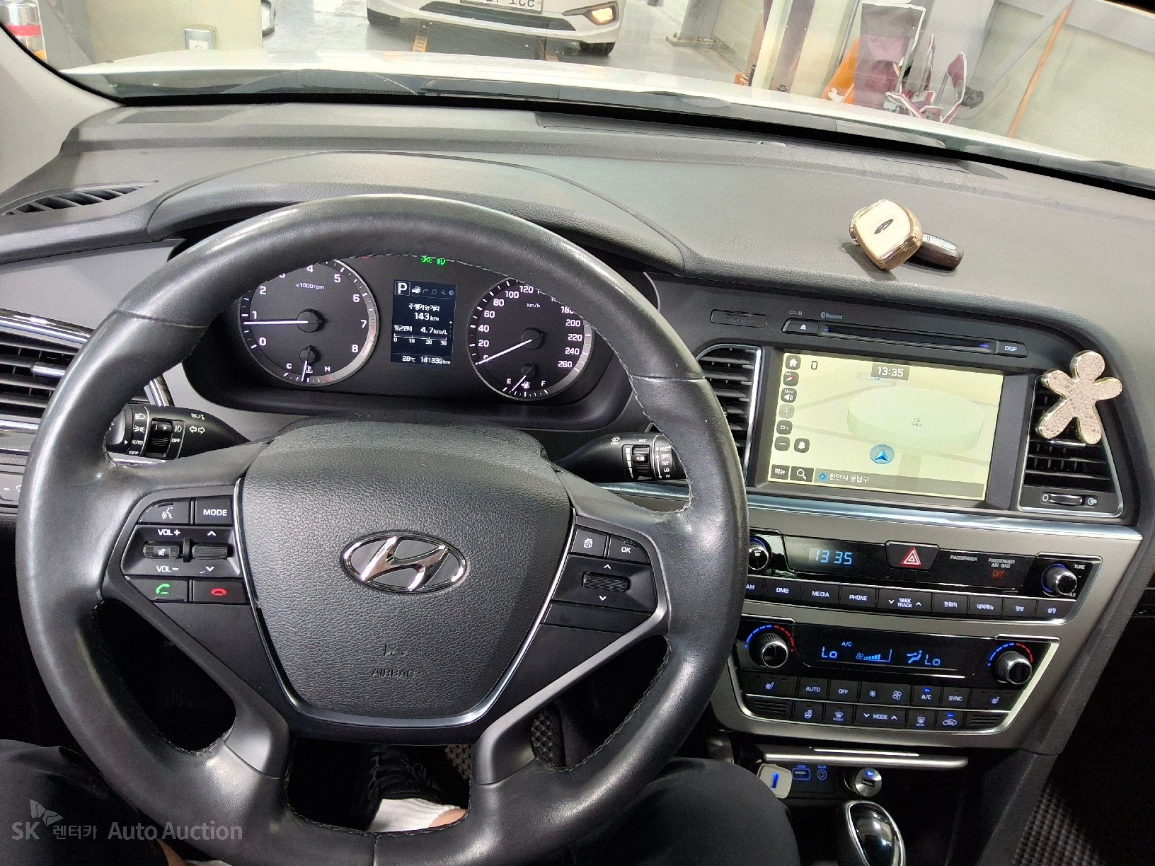 2017 - hyundai lf sonata