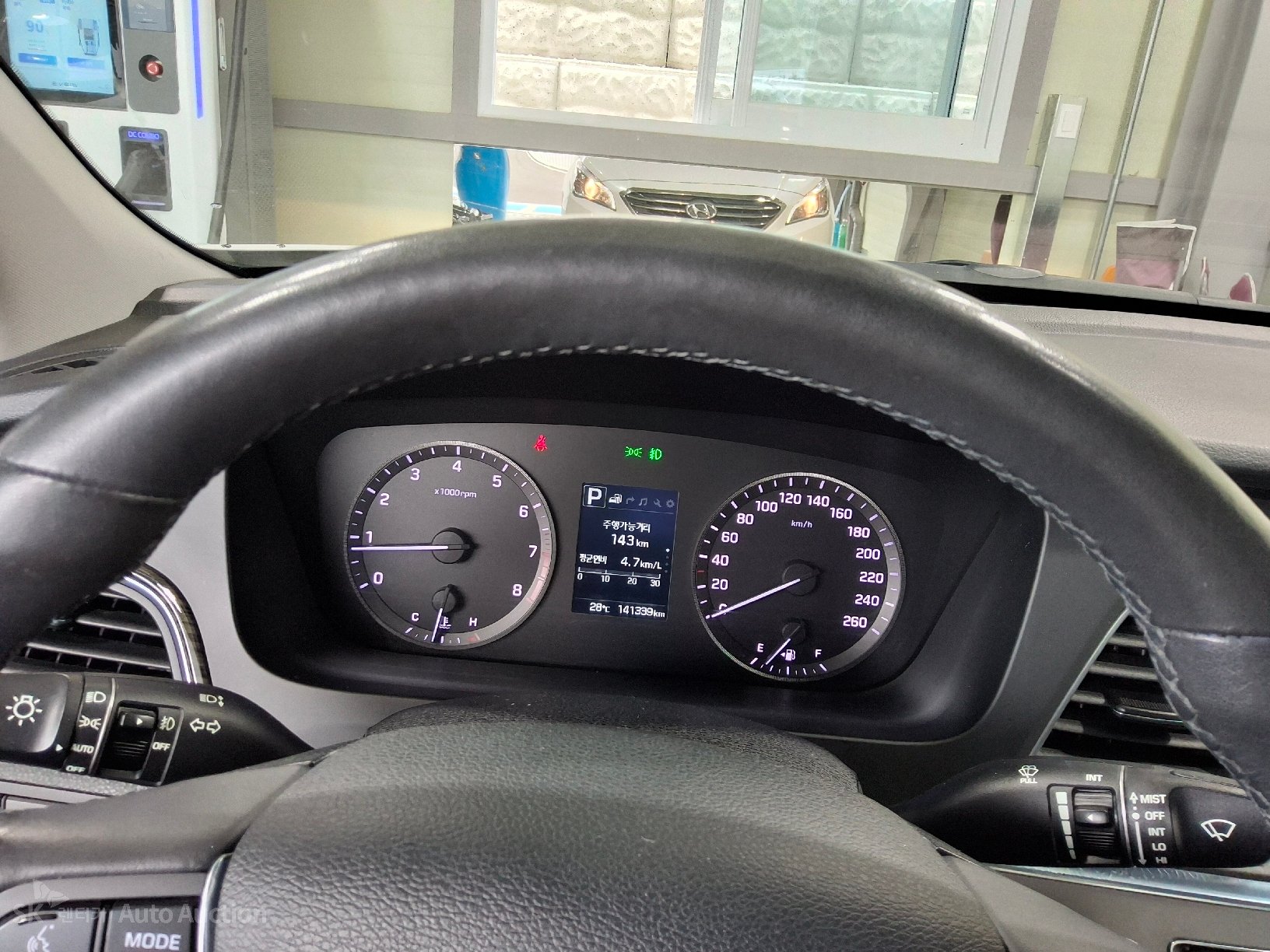 2017 - hyundai lf sonata