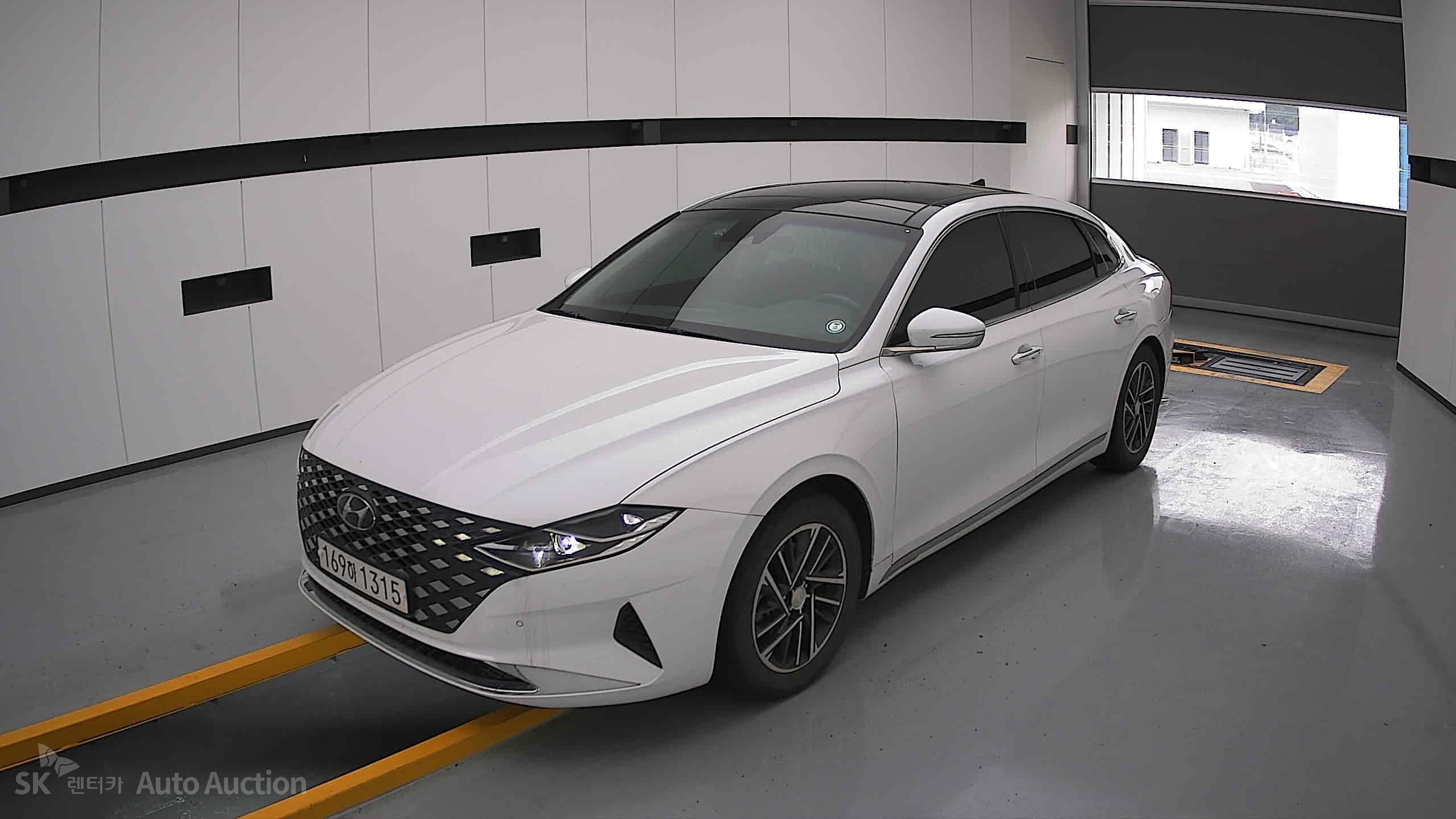 2022 - hyundai grandeur